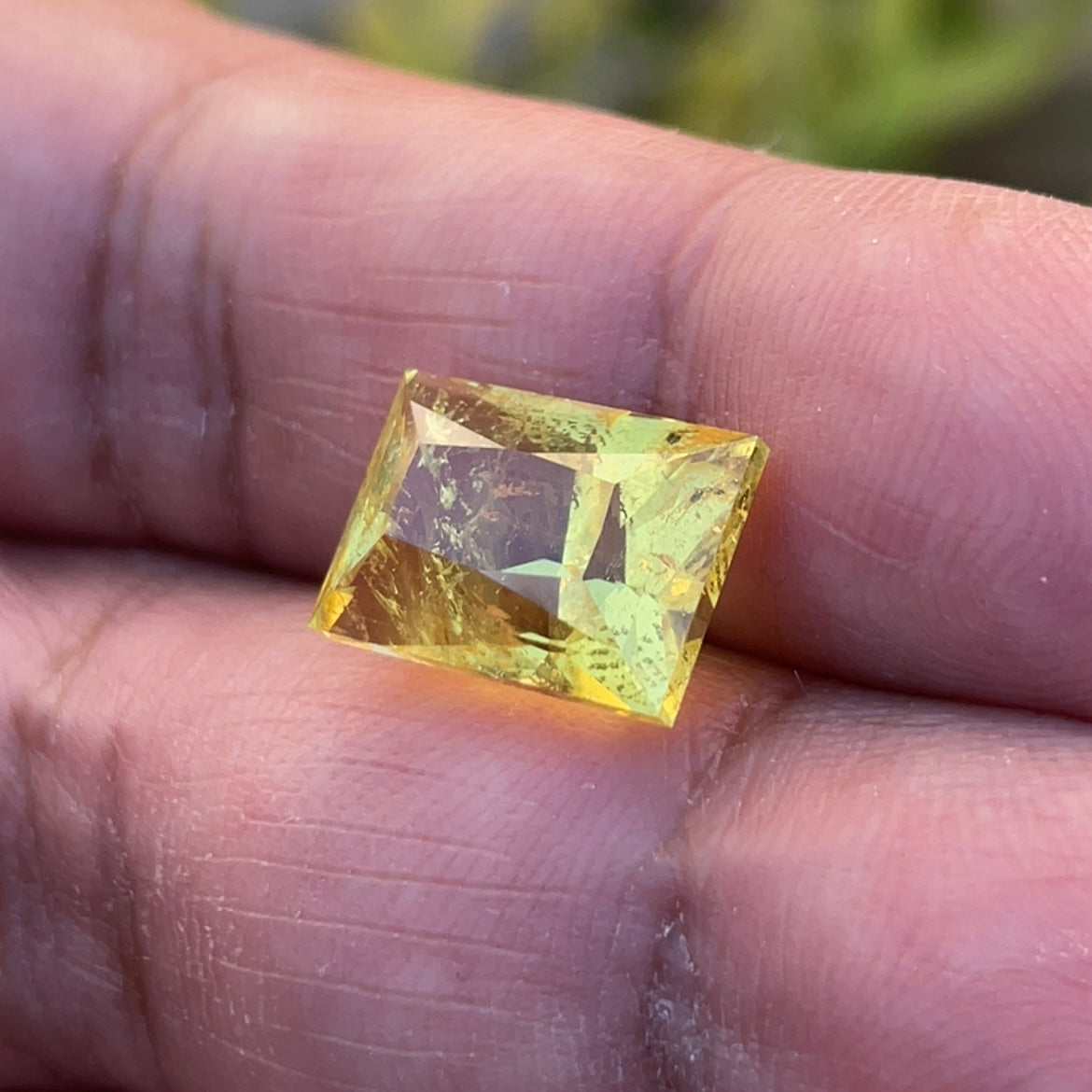8.035Ct Vivid Intense Yellow Golden Danburite Tanzania Untreated Unheated. Slightly Included. Super