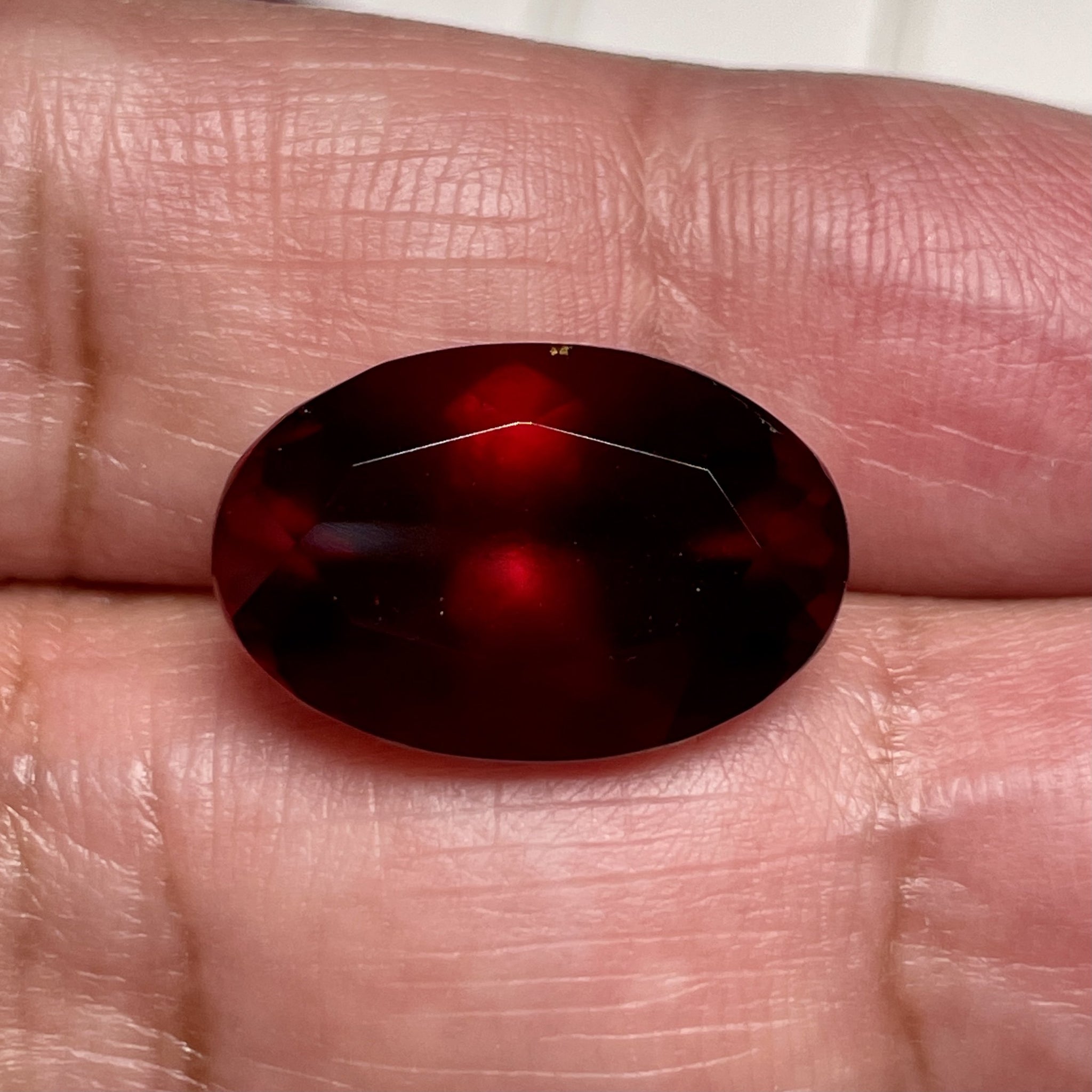 17.07Ct Hessonite Garnet Tanzania Untreated Unheated. 18 X 11.8 8.9 Mm. Use Either Side.