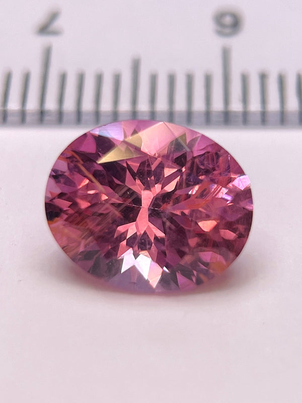 2.90Ct Mahenge Spinel Tanzania Untreated Unheated. Needles. Seems To Have A Colour Shift