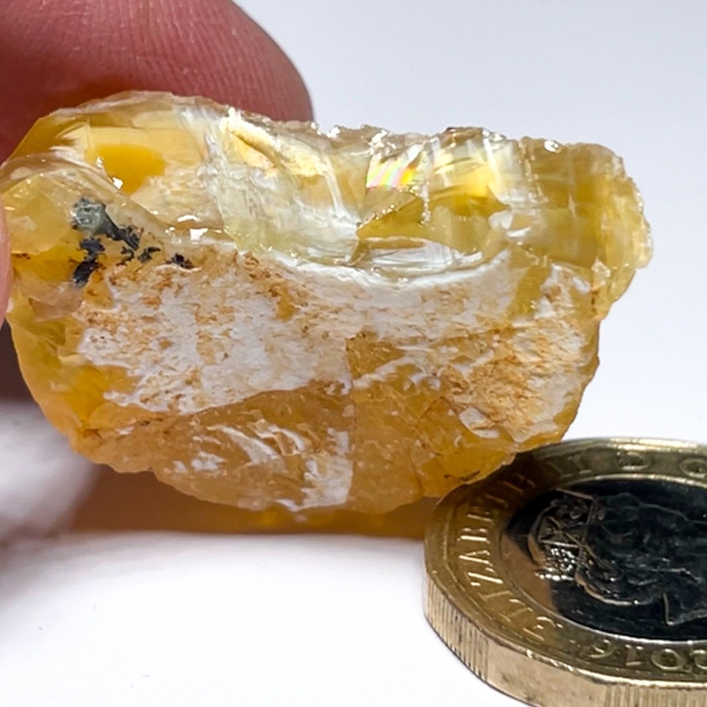 46.74Ct Opal Tanzania Untreated Unheated From A 1999 Deposit Chatoyant (Pearly Cats-Eye Effect)