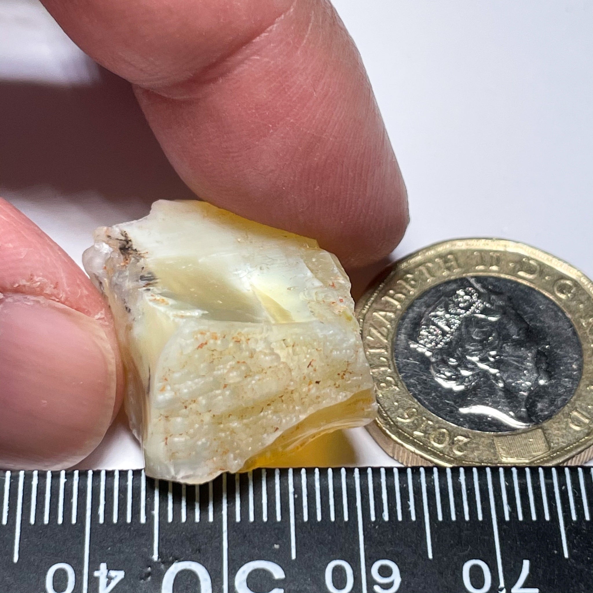 38.47Ct Opal Tanzania Untreated Unheated From A 1999 Deposit Chatoyant (White Pearly Cats-Eye