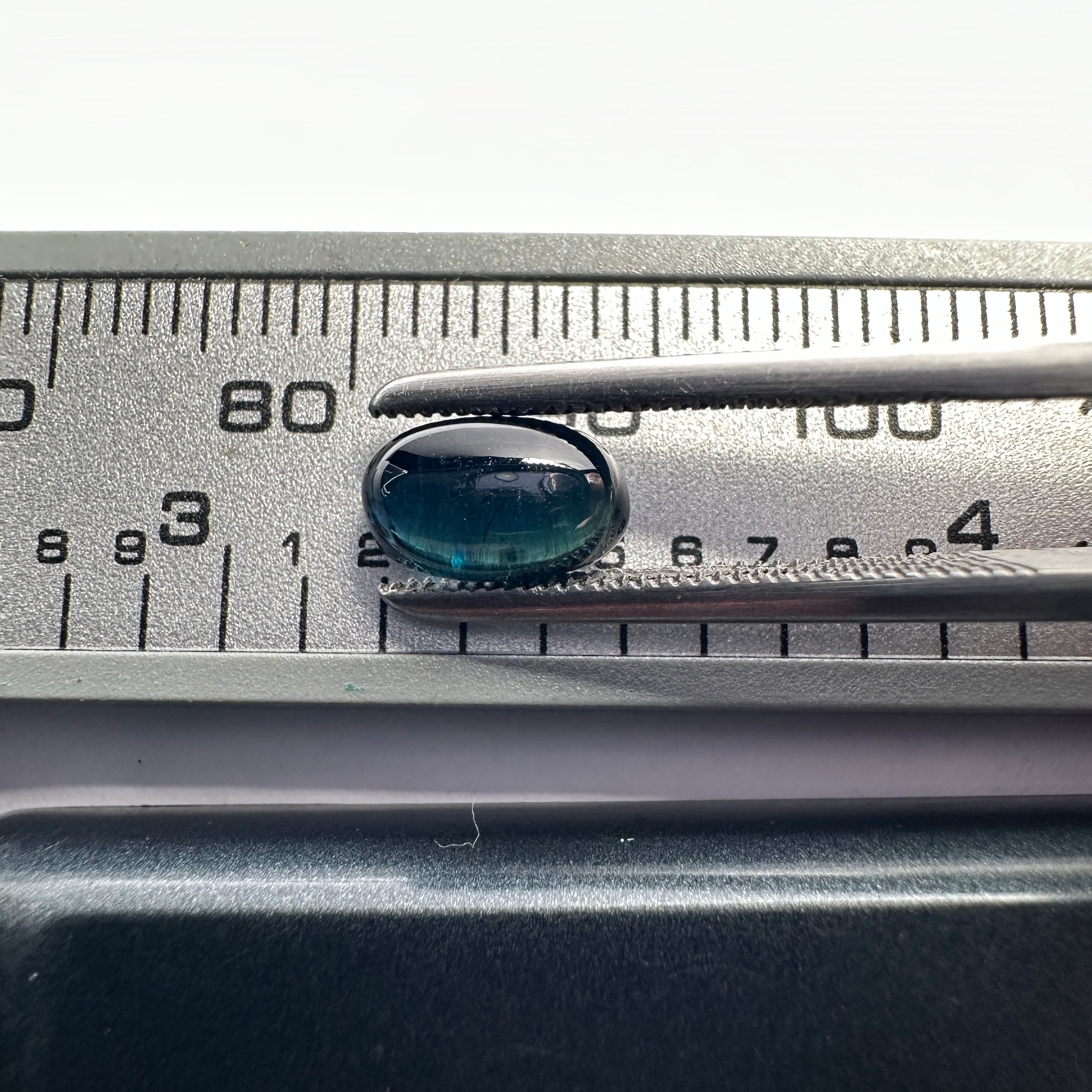 1.80Ct Sapphire Cabochon Kenya. Untreated Unheated. Can Be Used As Is Or Facet It Into A Cut Stone.