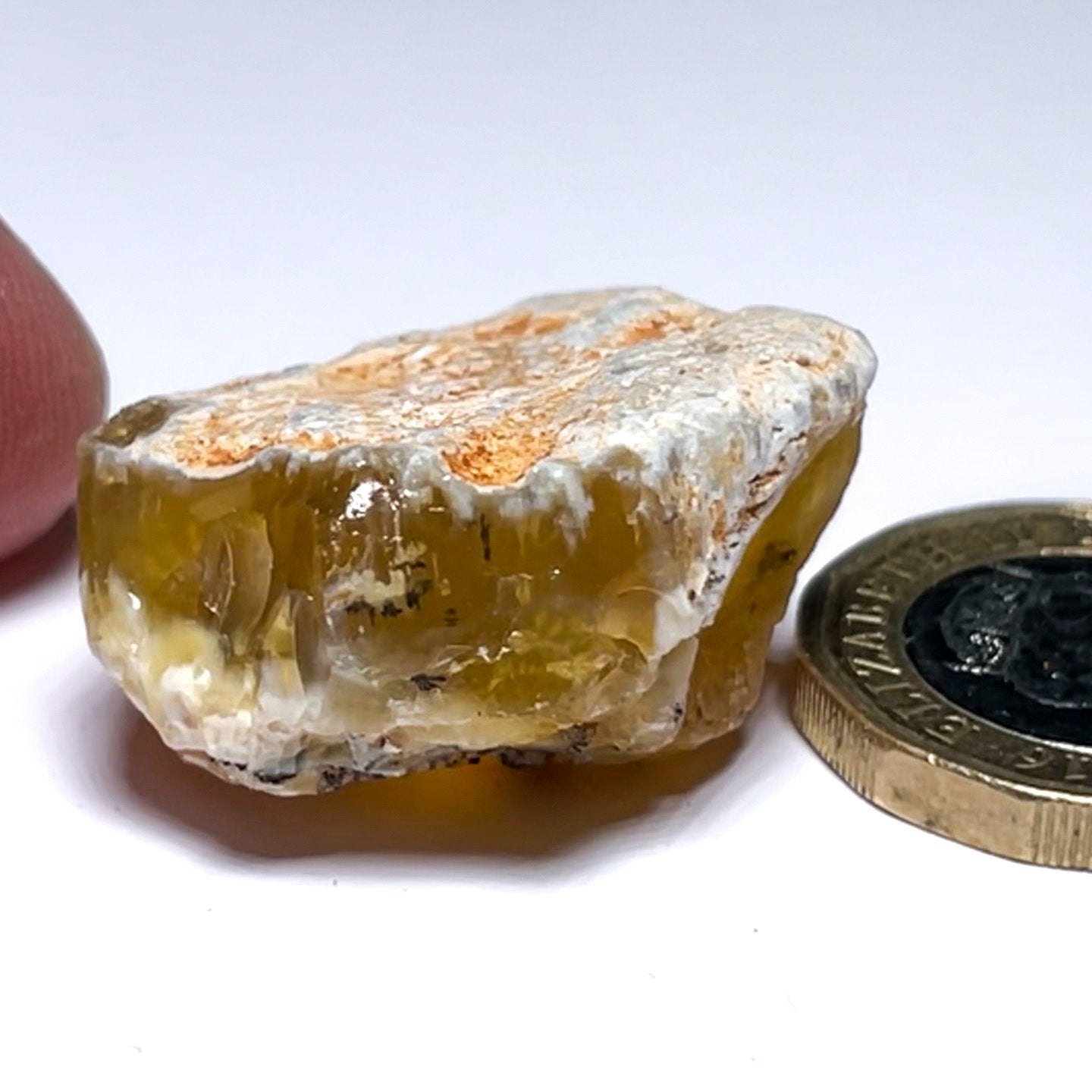 46.75Ct Opal Tanzania Untreated Unheated From A 1999 Deposit Chatoyant (Pearly Cats-Eye Effect)