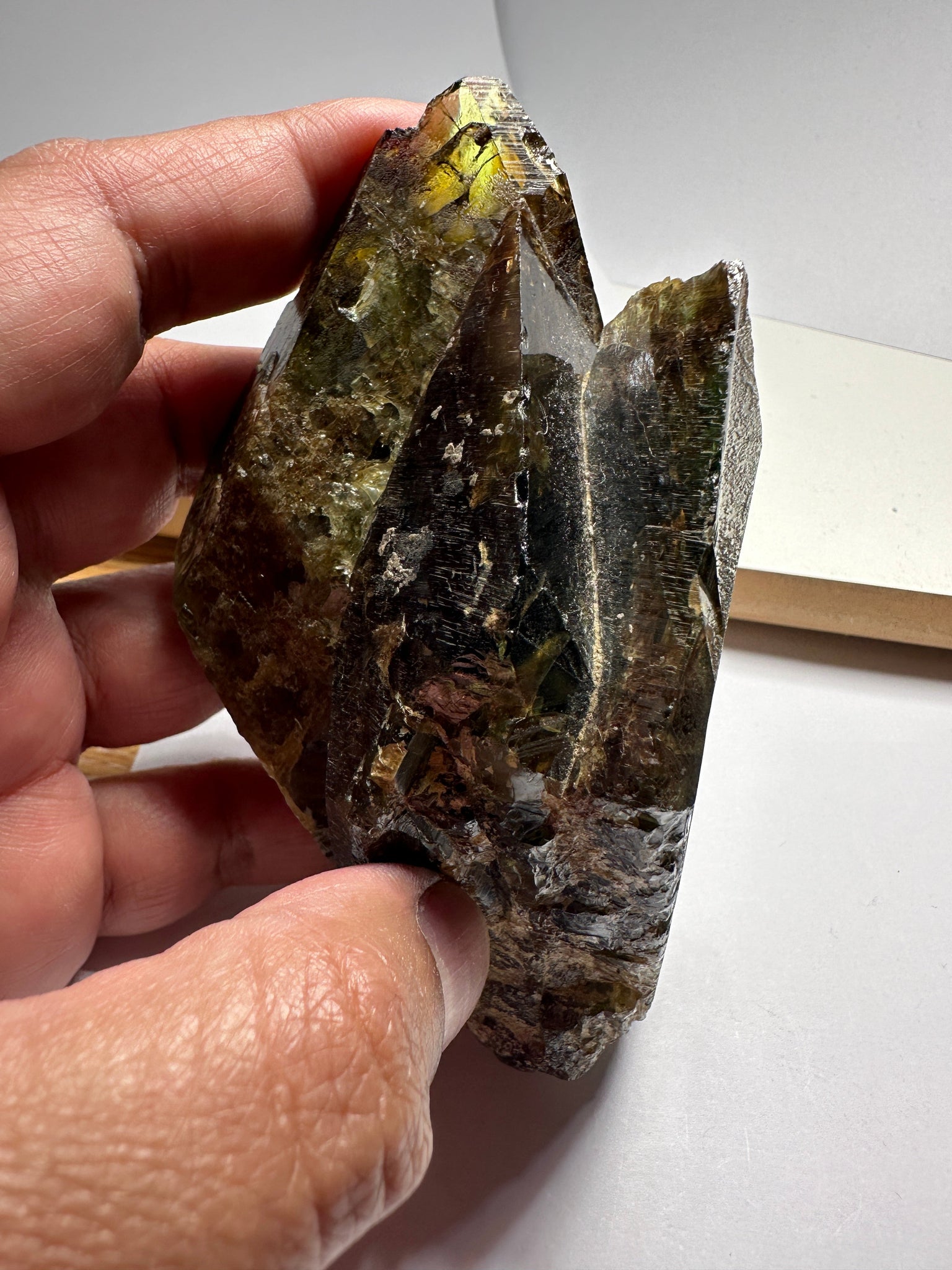 363.20Gm / 1816Ct Tanzanian Chrome Sphene Crystal. Unheated Untreated. 119Mm X 68.50Mm 44.00Mm