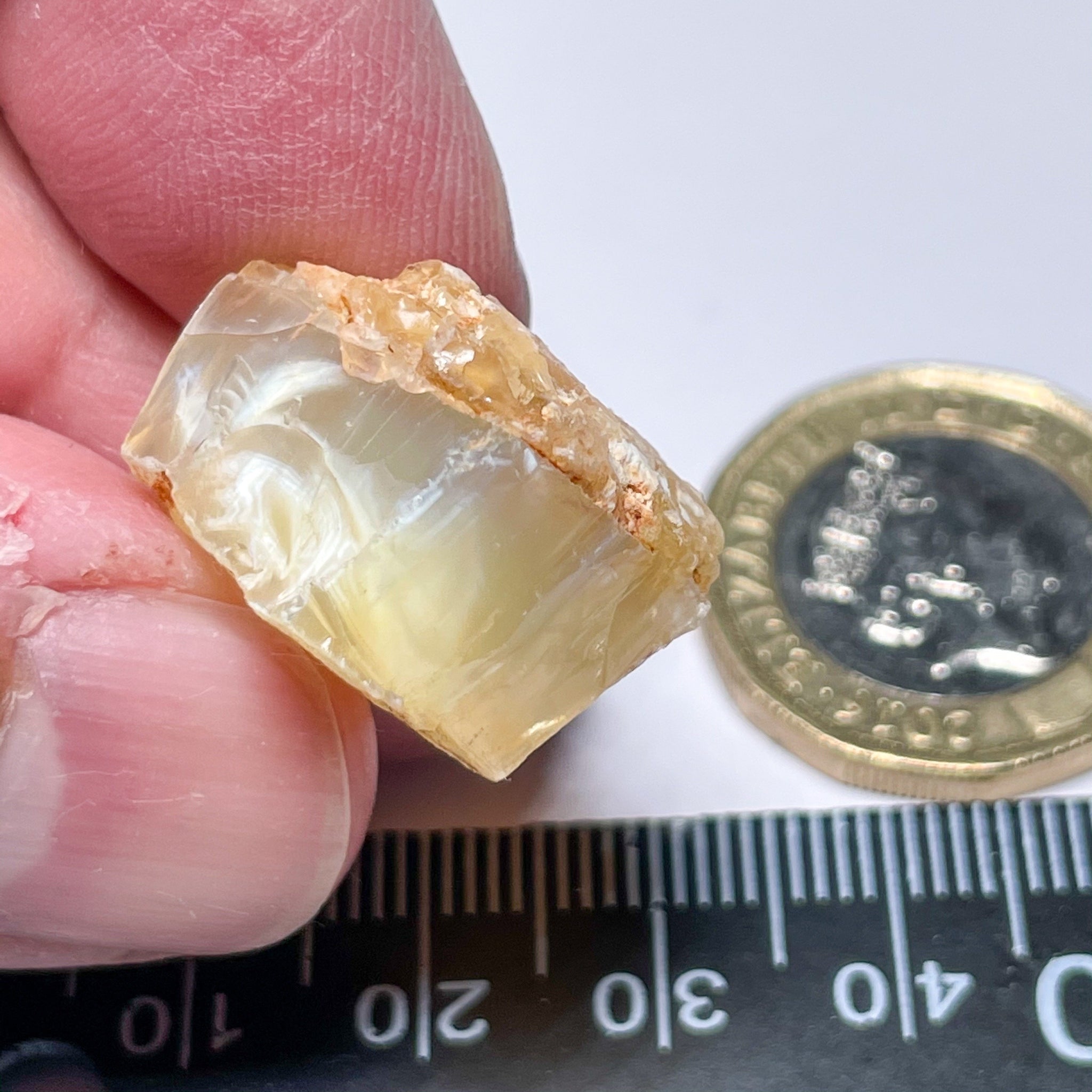 24.44Ct Opal Tanzania Untreated Unheated From A 1999 Deposit Chatoyant (White Pearly Cats-Eye