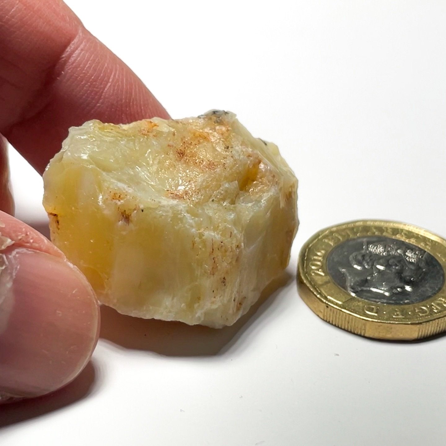 62.69Ct Opal Tanzania Untreated Unheated From A 1999 Deposit Chatoyant (Pearly Cats-Eye Effect)