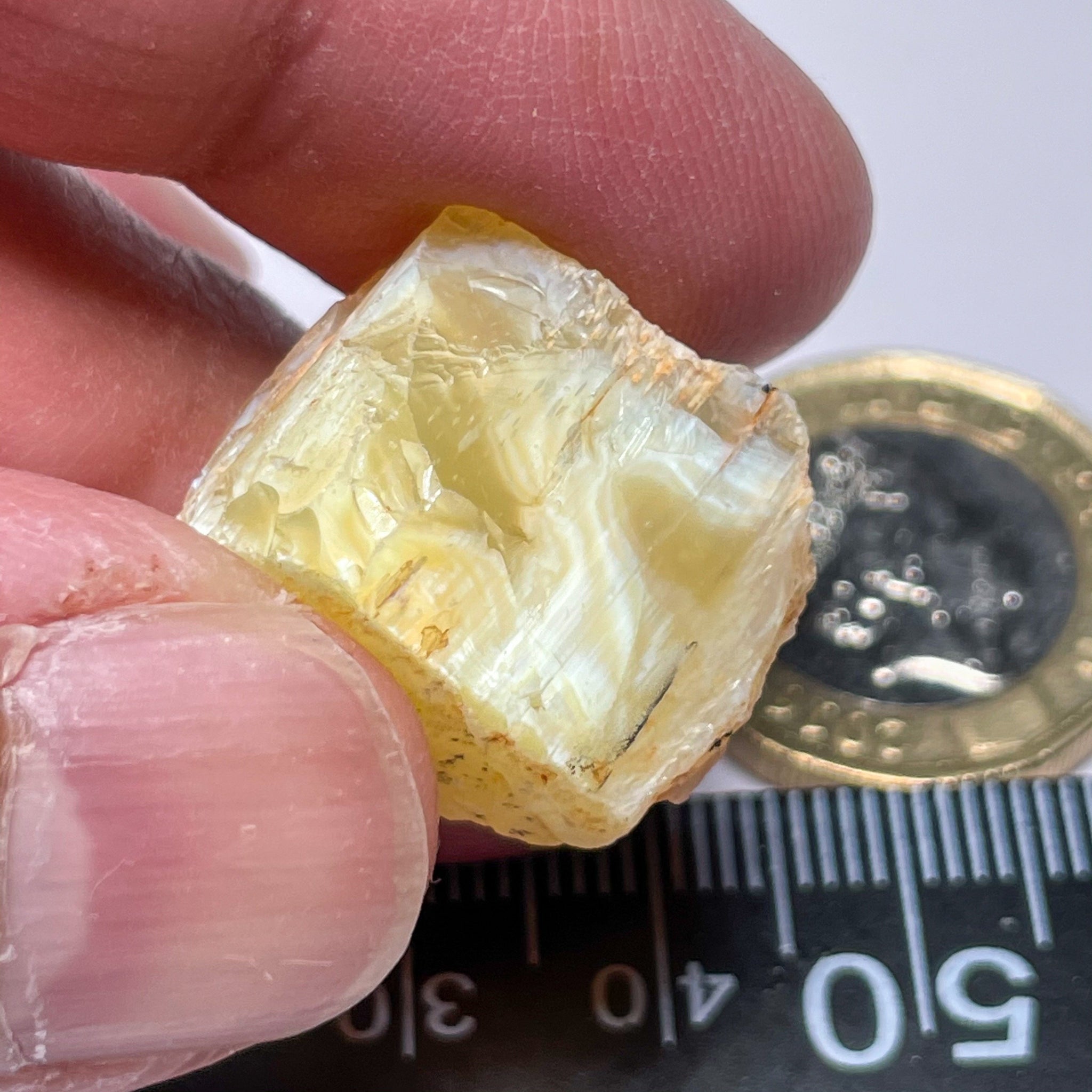 28.93Ct Opal Tanzania Untreated Unheated From A 1999 Deposit Chatoyant (White Pearly Cats-Eye