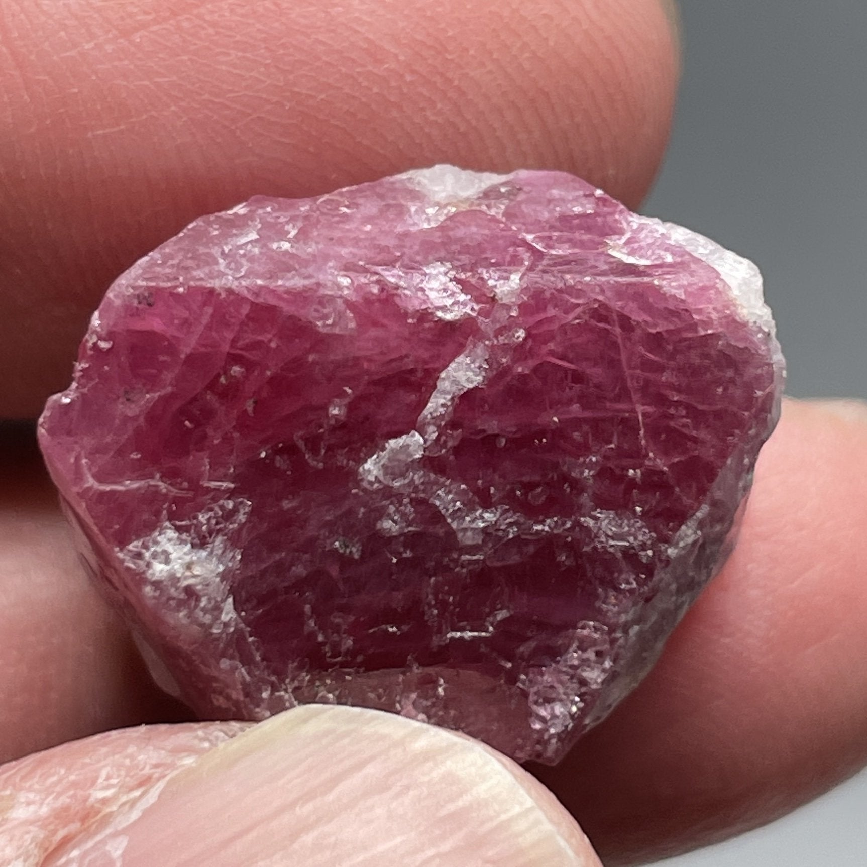 9.00Gm / 45.00Ct Mahenge Spinel Crystal Tanzania Untreated Unheated 20X 16 X 15Mm