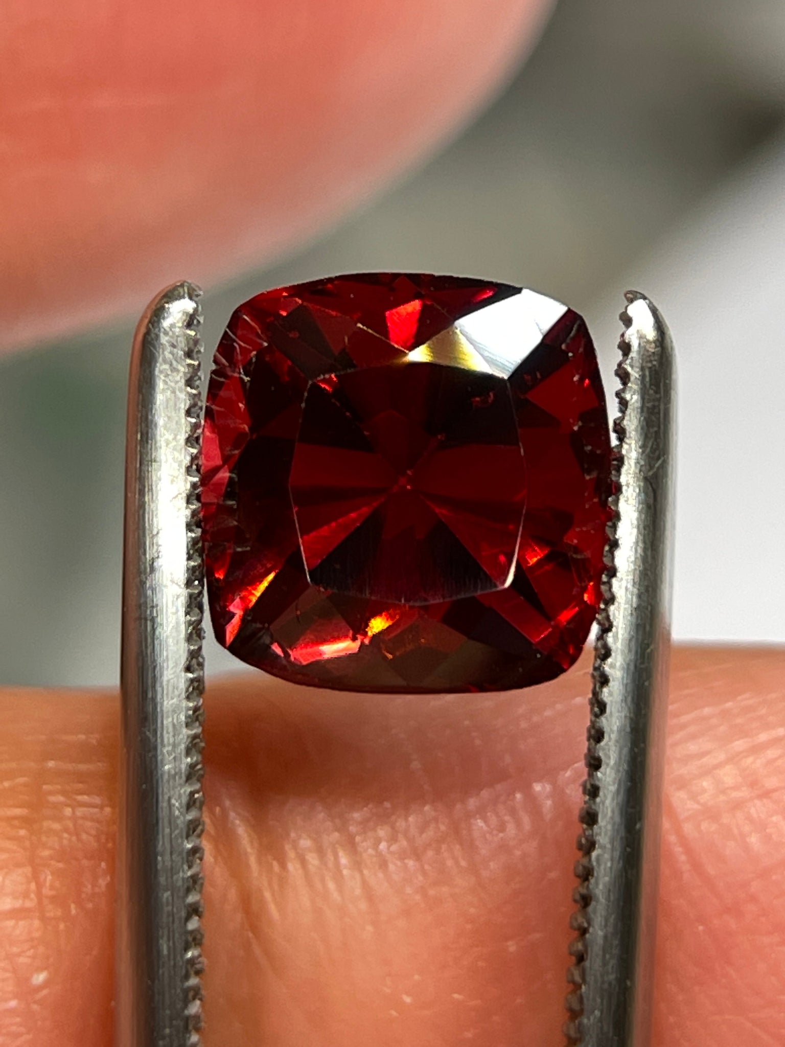 3.35Ct Malaya Garnet. Tanzania. Untreated Unheated