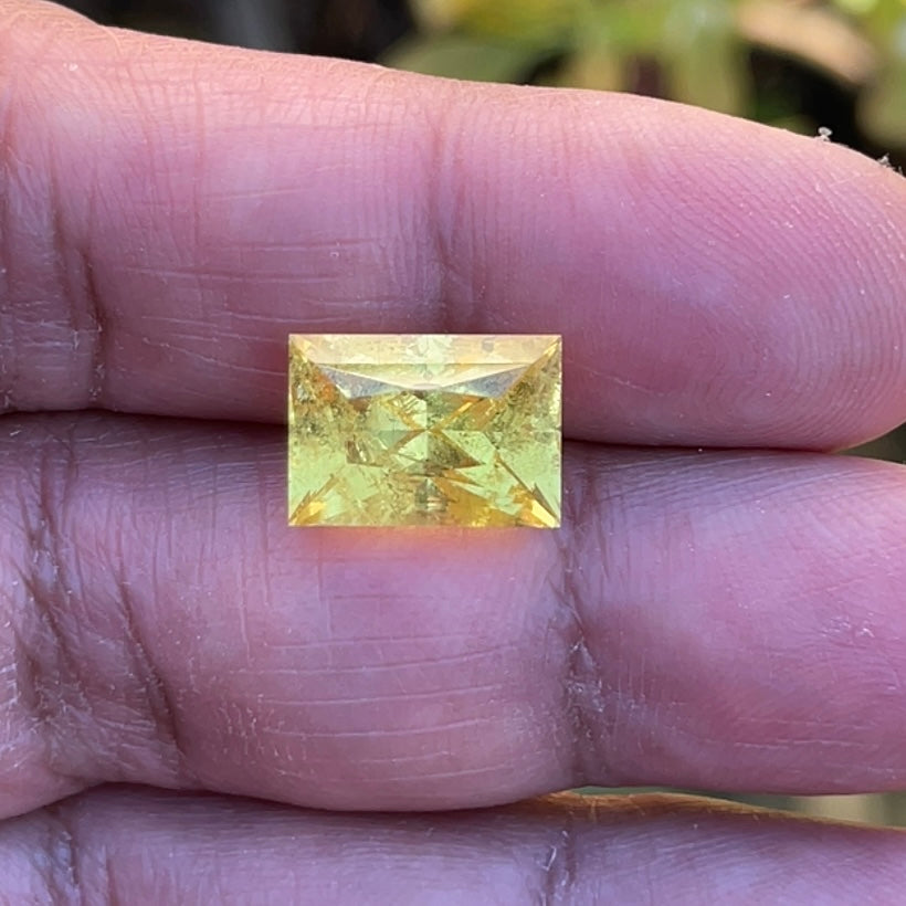 8.035Ct Vivid Intense Yellow Golden Danburite Tanzania Untreated Unheated. Slightly Included. Super