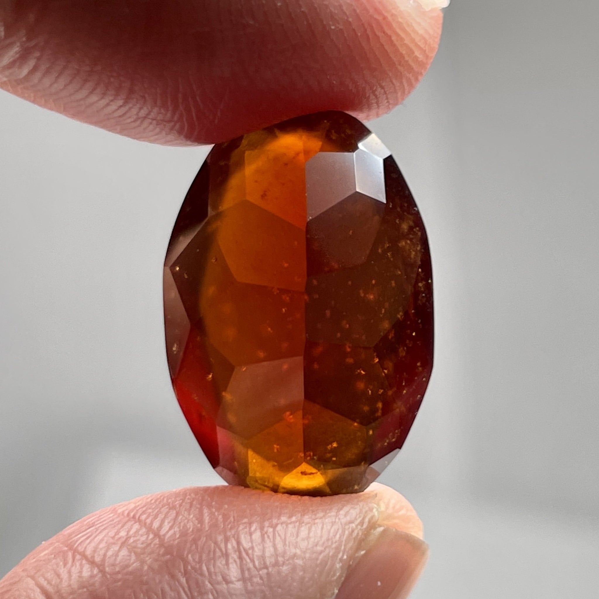 20.13Ct Hessonite Garnet Tanzania Untreated Unheated. 21.2 X 13.5 8 Mm. Use Either Side.