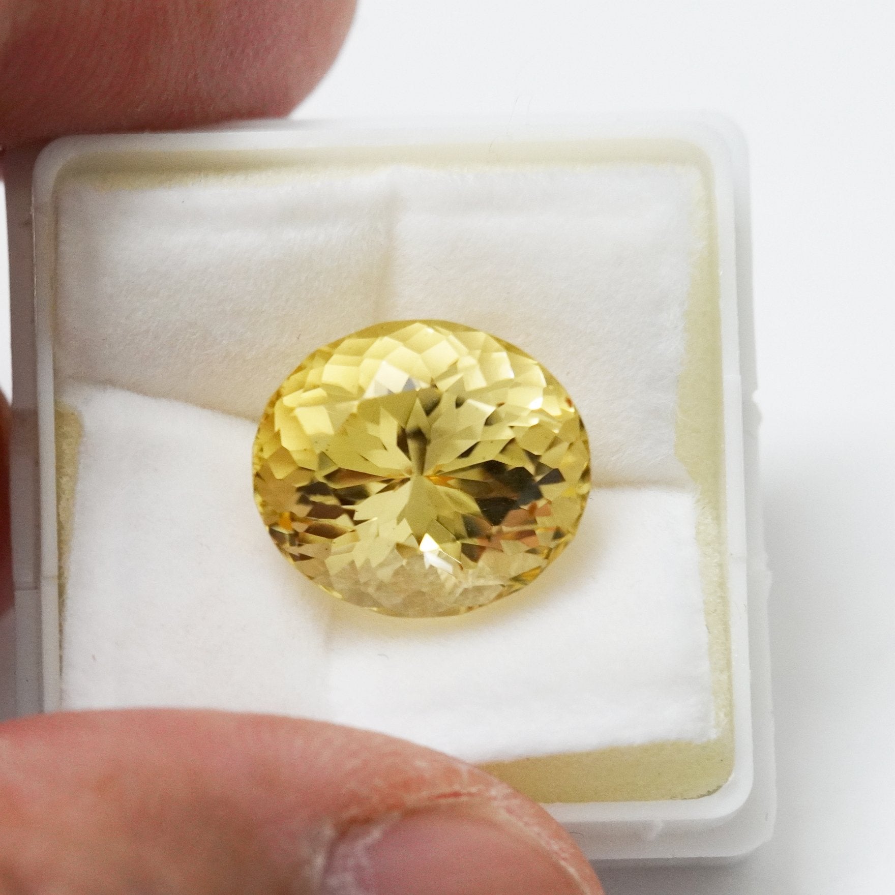 5.59Ct Golden Scapolite Tanzania Untreated Unheated