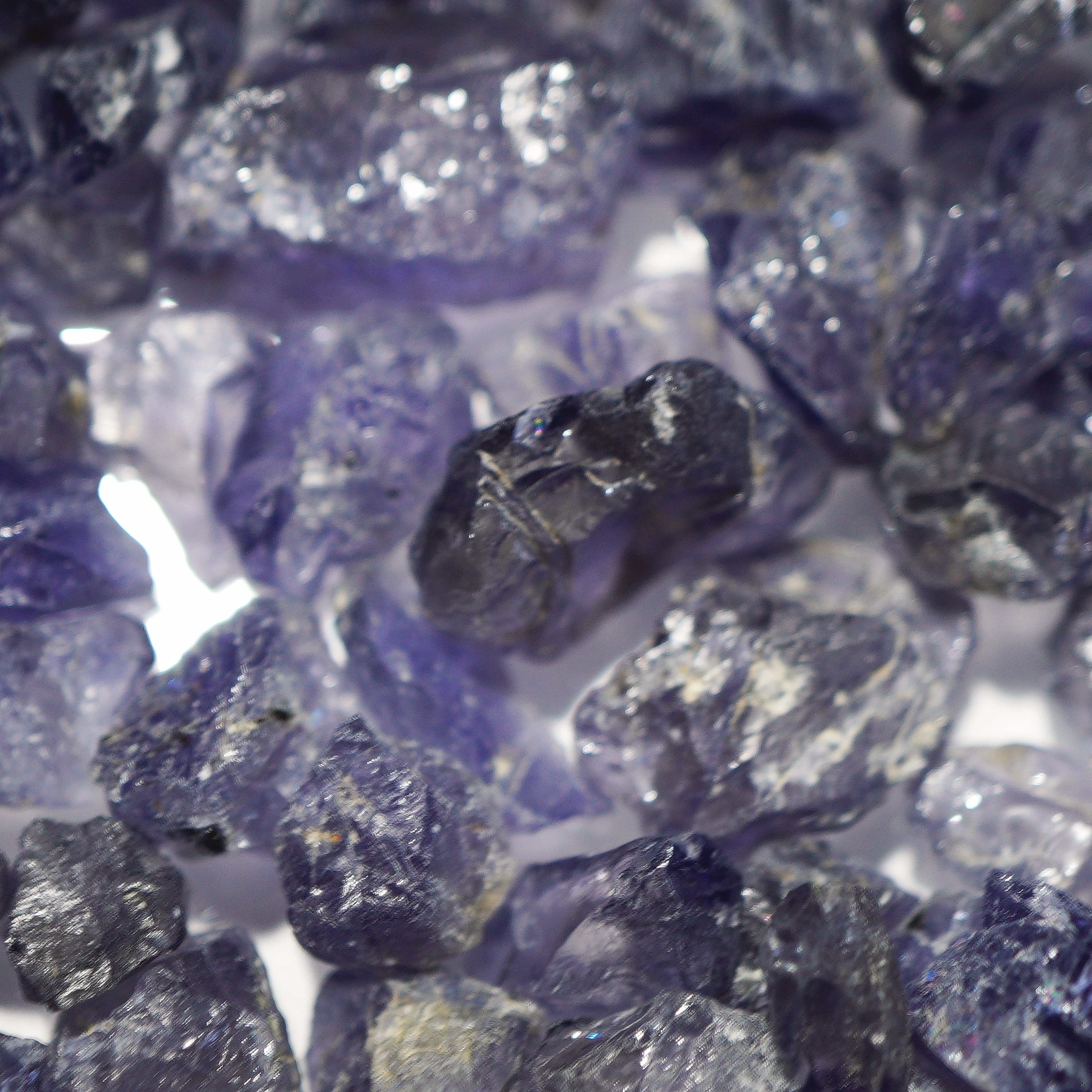 50G Iolite Lots Tanzania Blind Pour Basis 0.2G - 3G Sizes Cab Grade To Bead Rough Buy As Much You