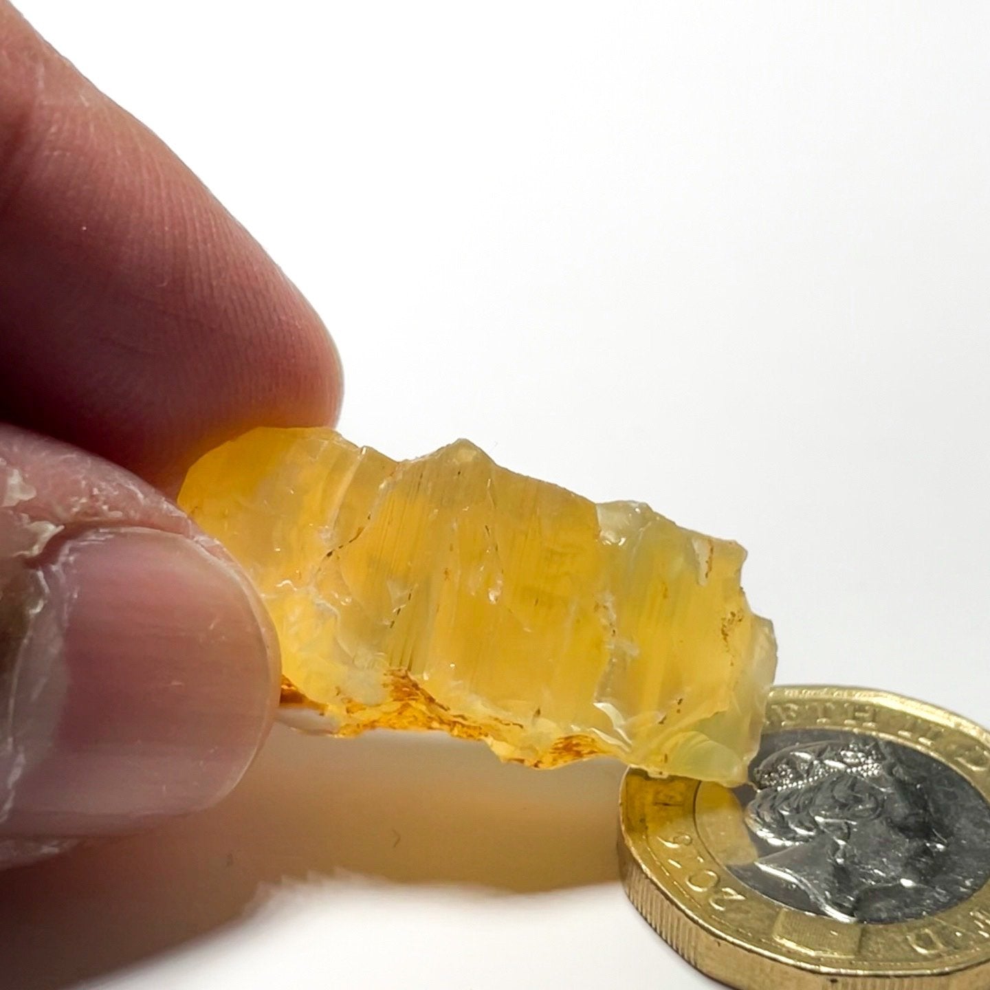 29.26Ct Opal Tanzania Untreated Unheated From A 1999 Deposit Chatoyant (Pearly Cats-Eye Effect)