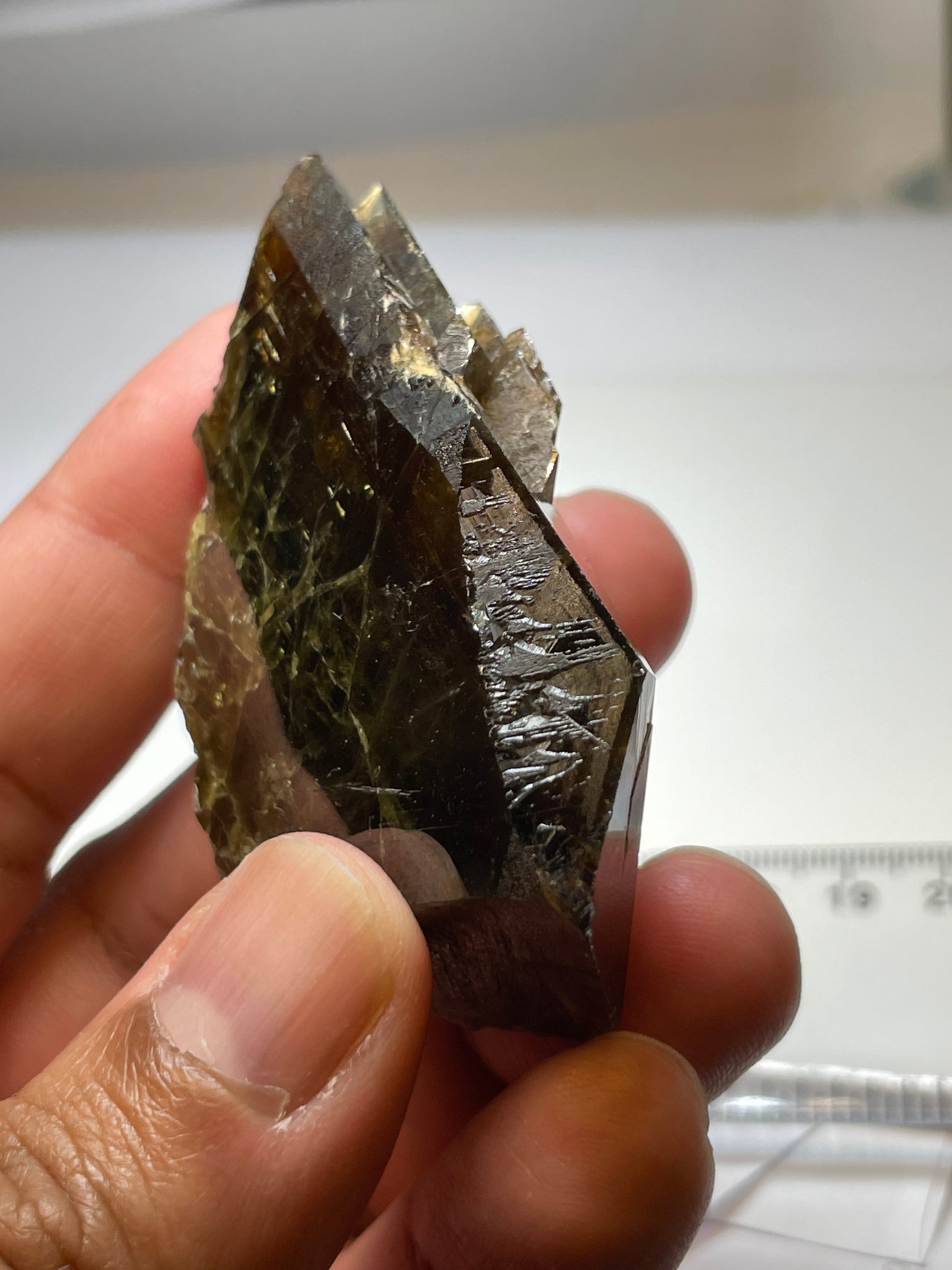 371.5Ct / 74.30Gm Tanzanian Sphene Crystal Untreated Unheated. 64.8 X 41.0 18.1Mm Very High End