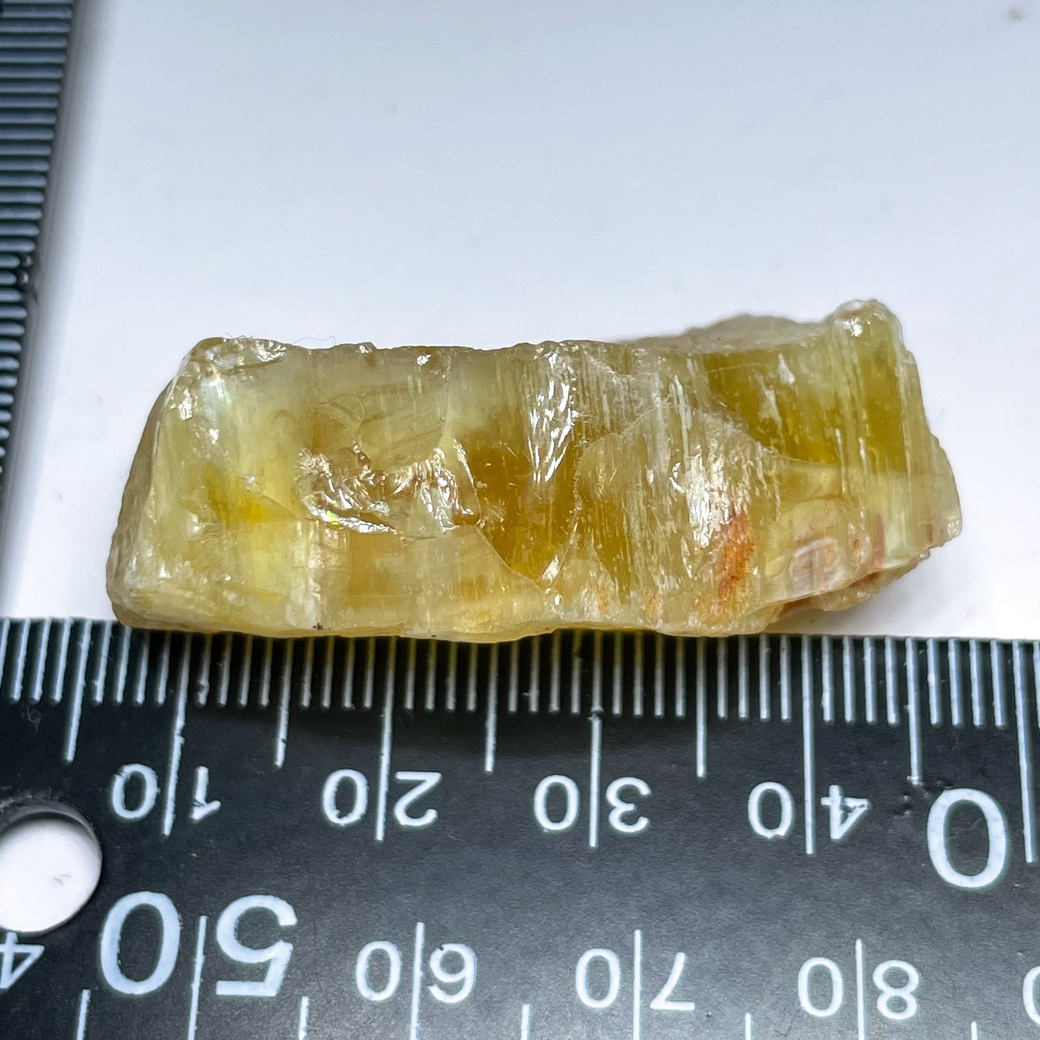 77.41Ct Opal Tanzania Untreated Unheated From A 1999 Deposit Chatoyant (Cats-Eye Effect)