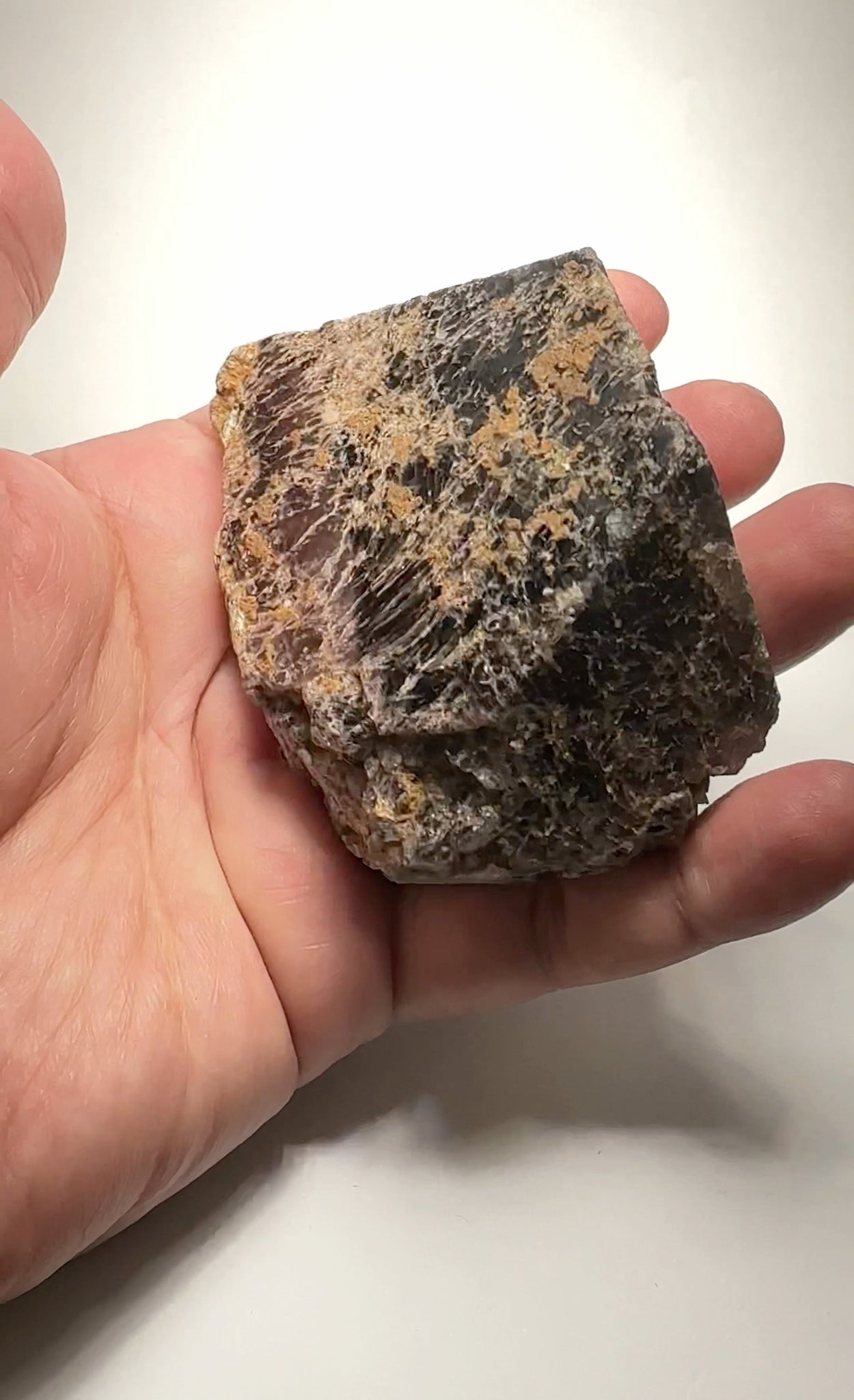 389Gm Massive Black Spinel Crystal From Mahenge In Tanzania. 389.00Gm / 1945Ct Untreated Unheated.