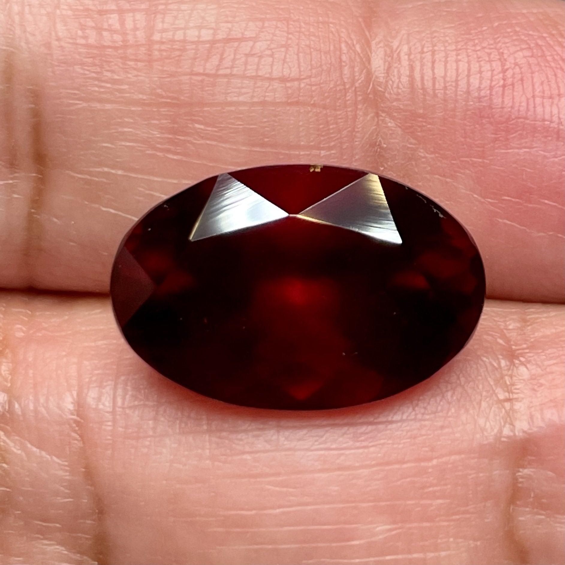 17.07Ct Hessonite Garnet Tanzania Untreated Unheated. 18 X 11.8 8.9 Mm. Use Either Side.