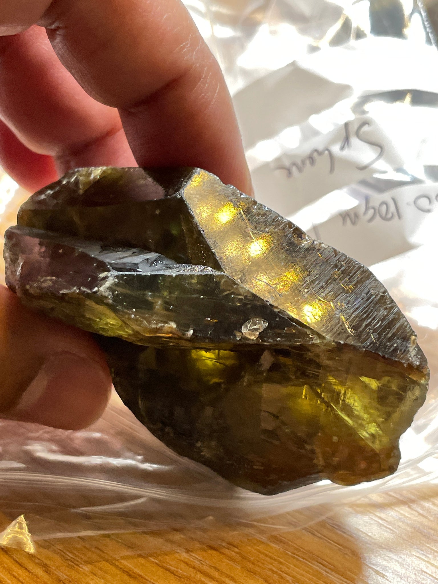 130.10Gm / 650.50Ct Sphene Crystal From Tanzania. Superb Rare Piece. 71.60 X 50.00 33.20Mm