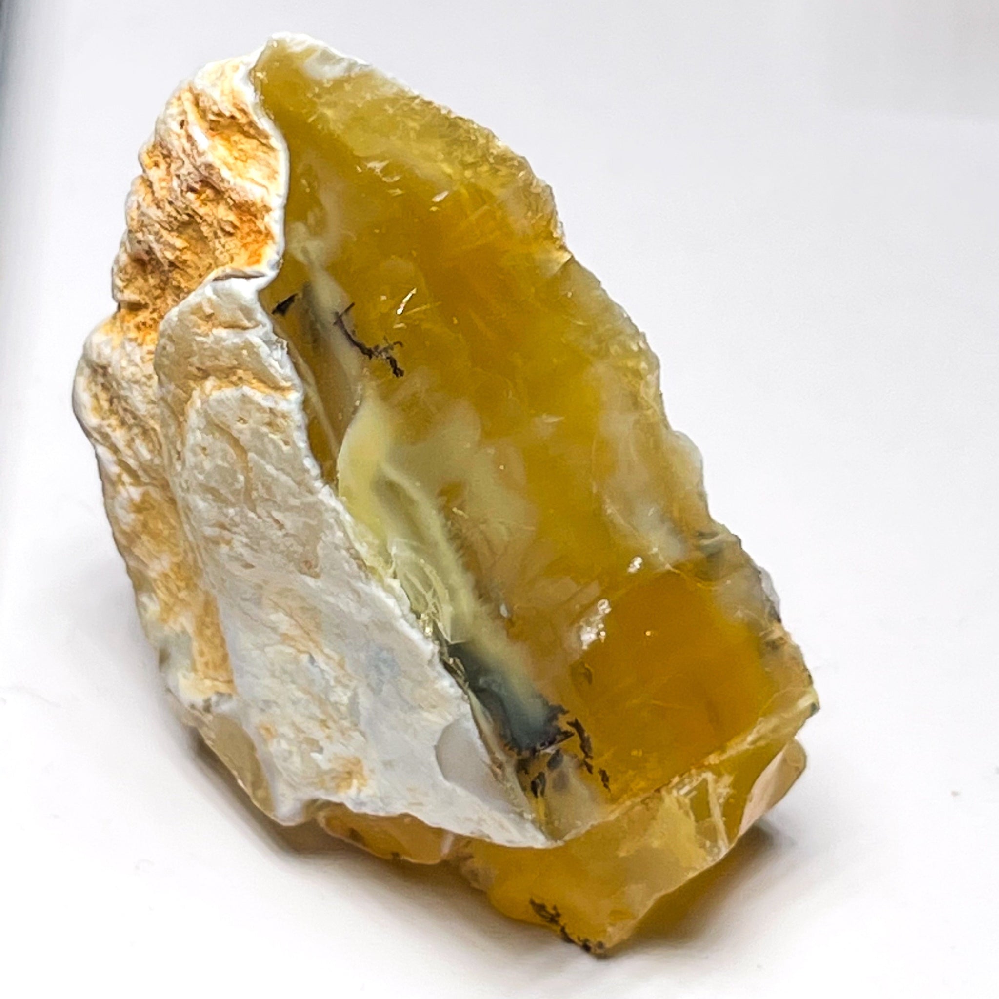 78.02Ct Opal Tanzania Untreated Unheated From A 1999 Deposit Chatoyant (Cats-Eye Effect)