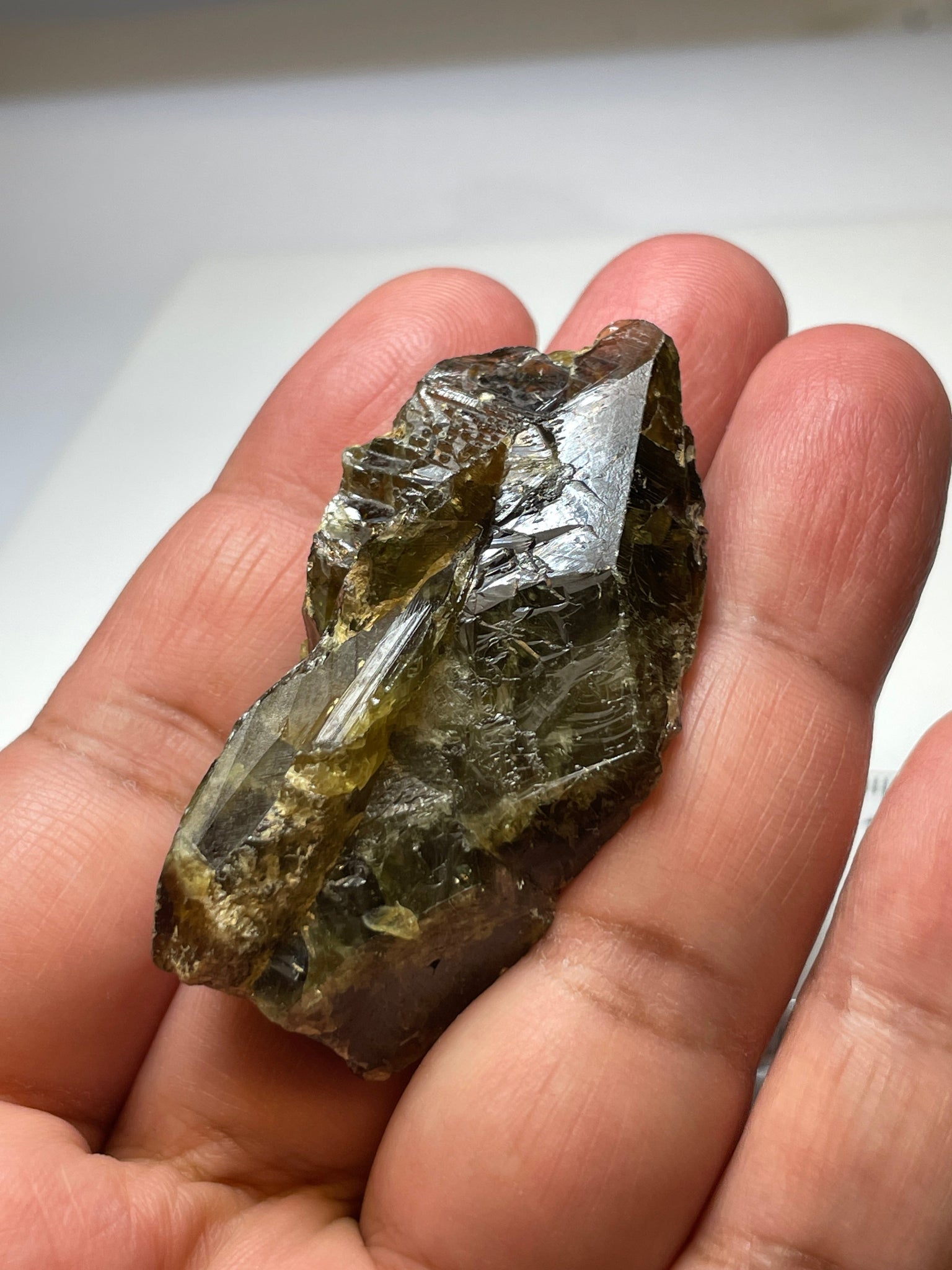 207.64Ct / 41.52Gm Tanzanian Sphene Crystal Untreated Unheated. 53.9 X 28.2 19.1Mm Very High End