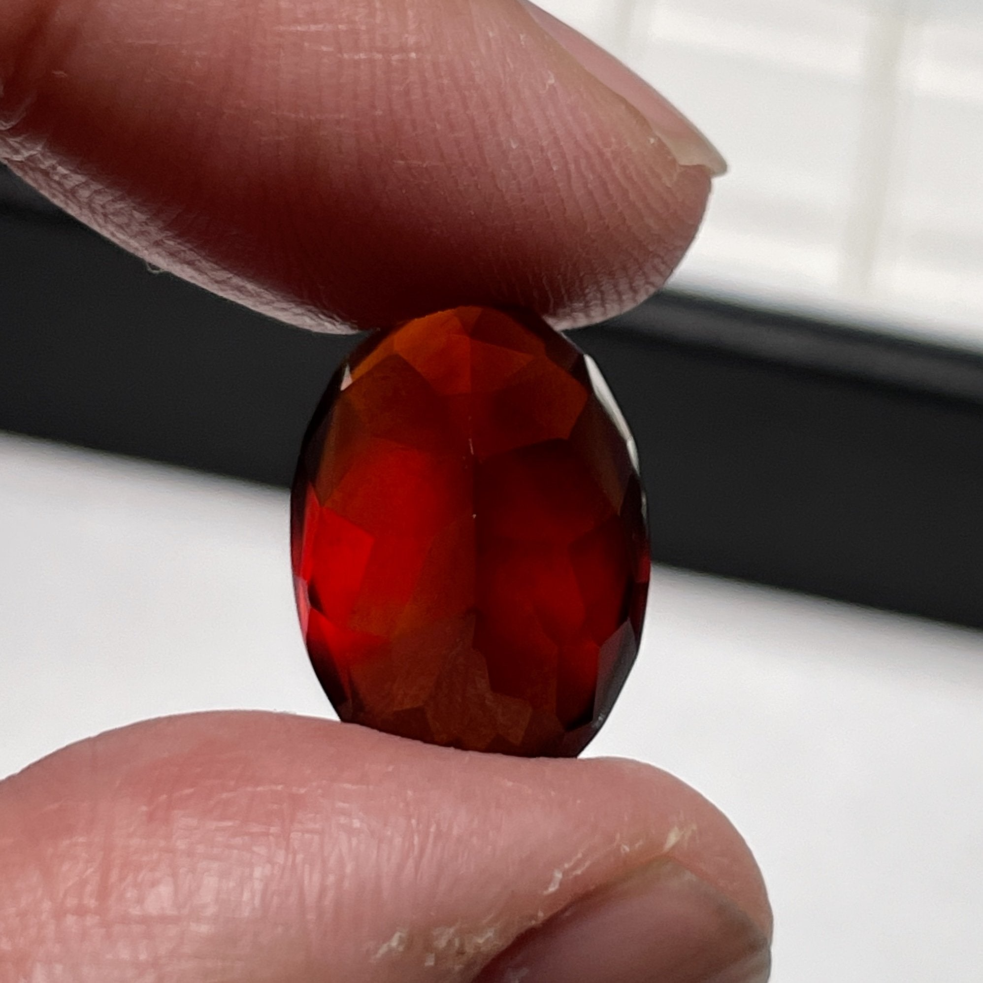 17.07Ct Hessonite Garnet Tanzania Untreated Unheated. 18 X 11.8 8.9 Mm. Use Either Side.