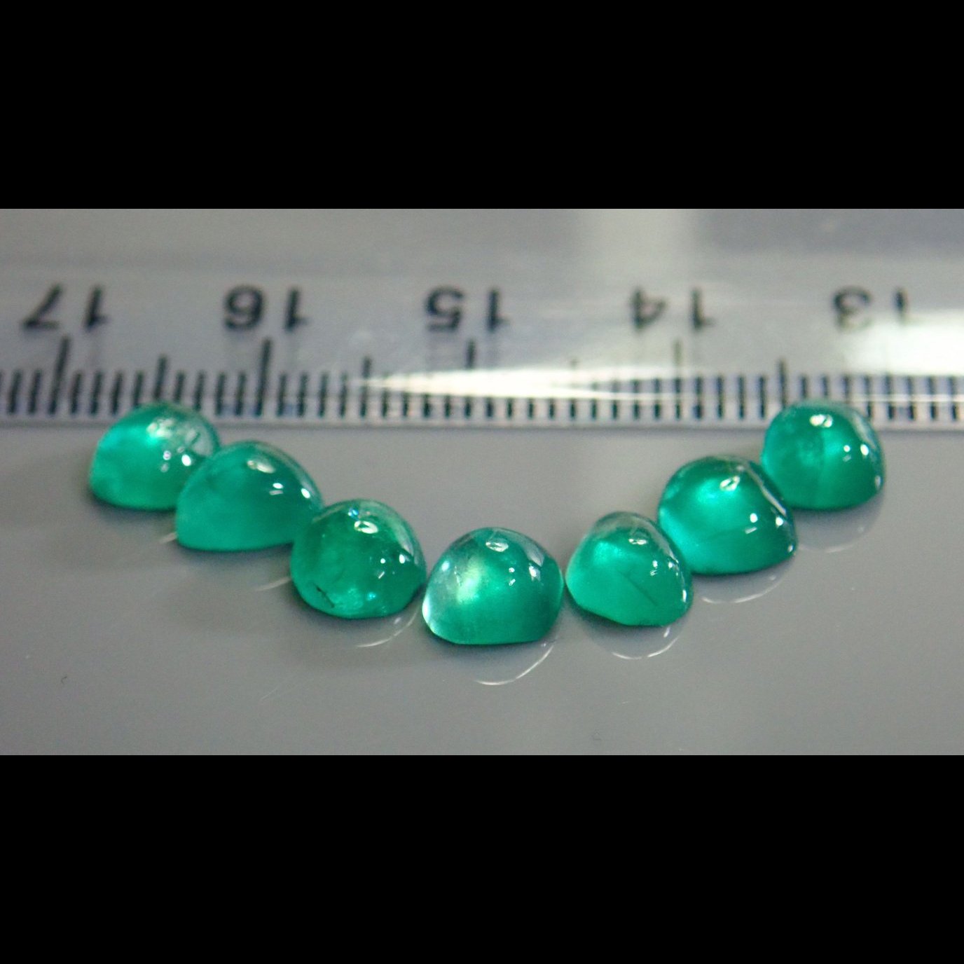 6.67ct Emerald Lot, Tanzania (near Zambia border, almost identical to Zambian material) Untreated Unheated NO OIL. 0.79ct-1.03ct-Gems Of East Africa