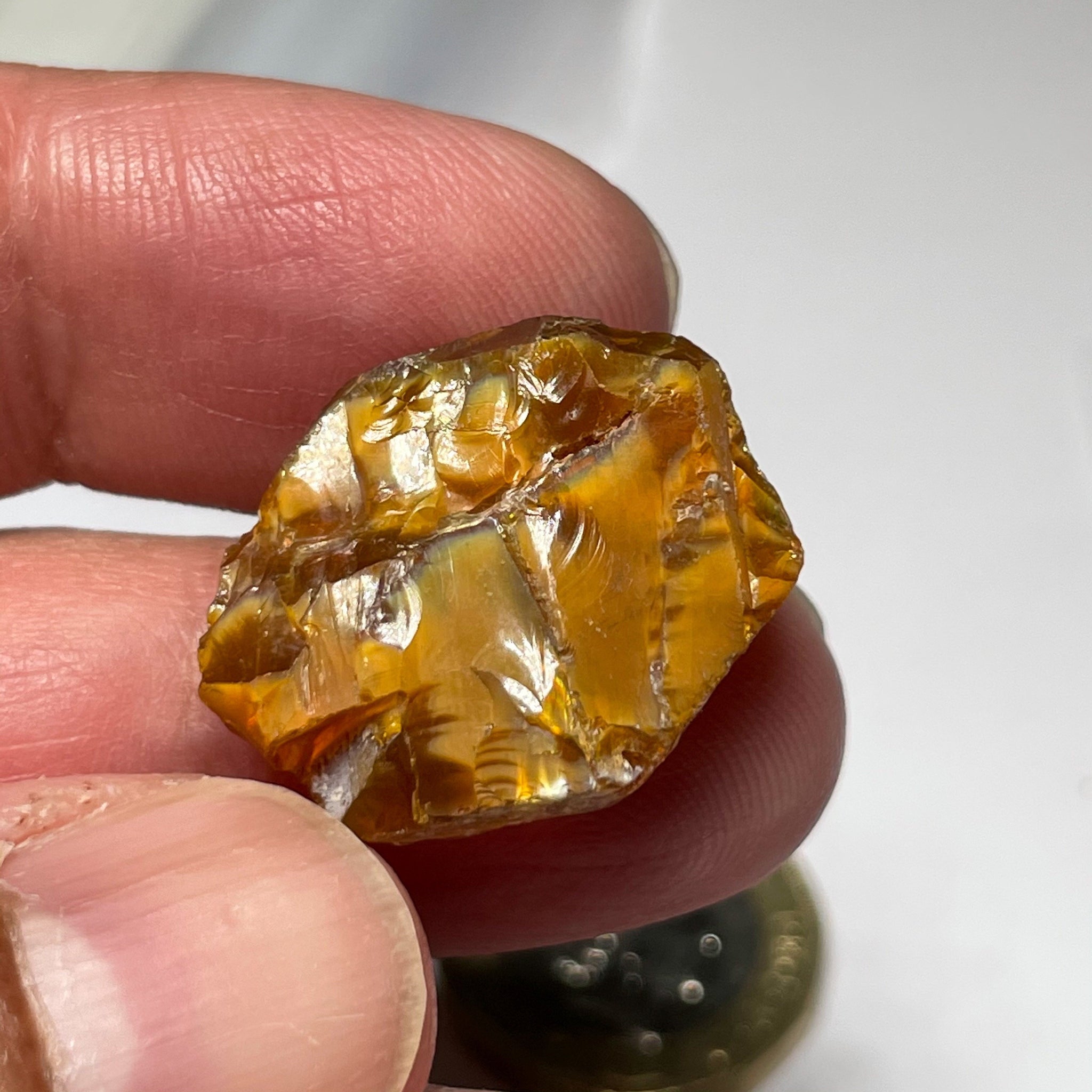 19.34Ct Opal Tanzania Untreated Unheated From A 1999 Deposit Chatoyant (Cats-Eye Effect) Has An