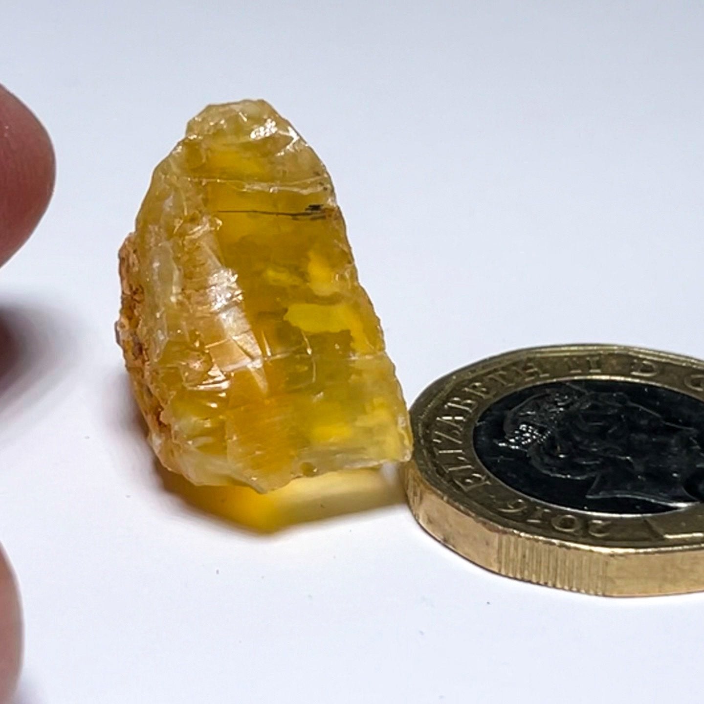 27.18Ct Opal Tanzania Untreated Unheated From A 1999 Deposit Chatoyant (Pearly Cats-Eye Effect)