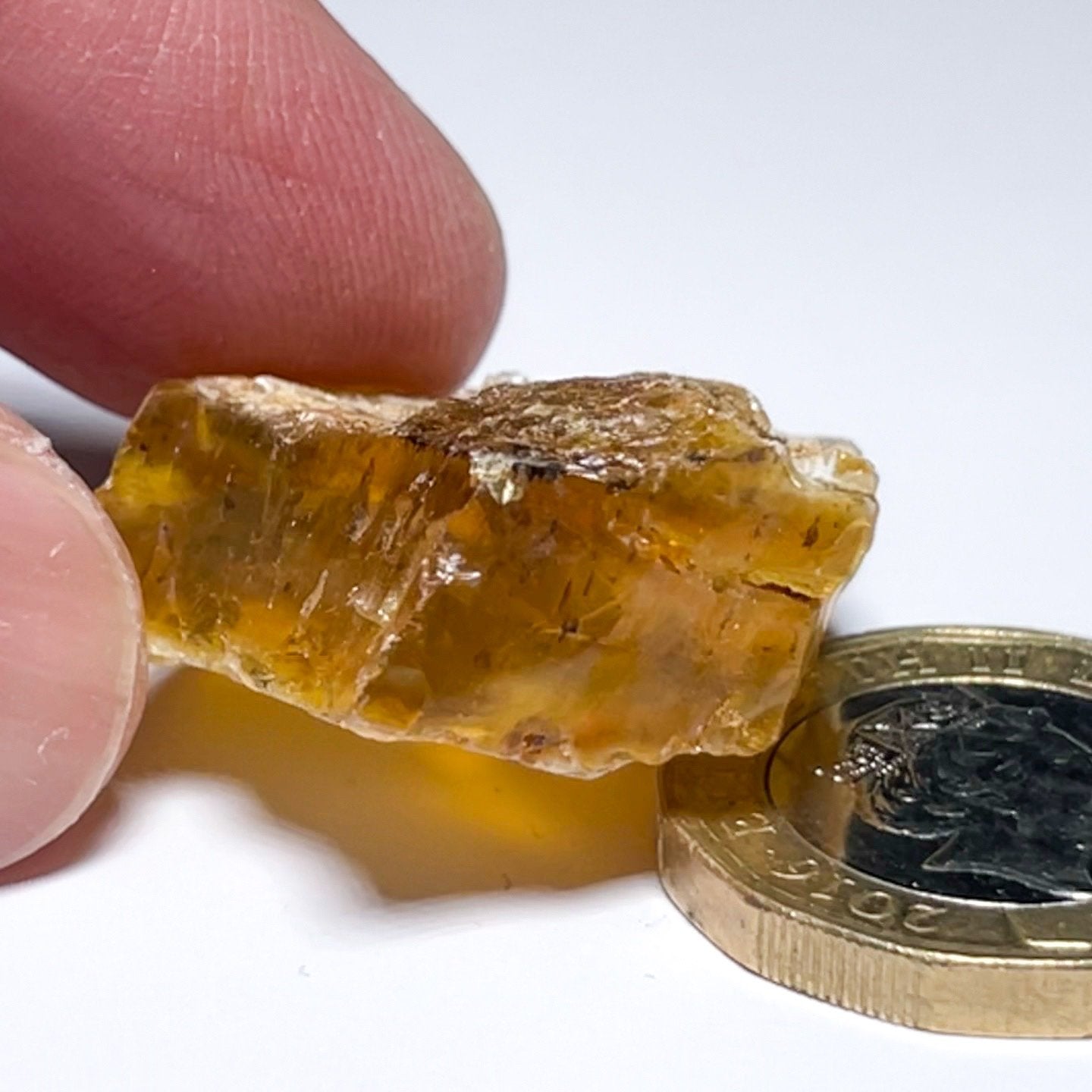 40.71Ct Opal Tanzania Untreated Unheated From A 1999 Deposit Chatoyant (Pearly Cats-Eye Effect)