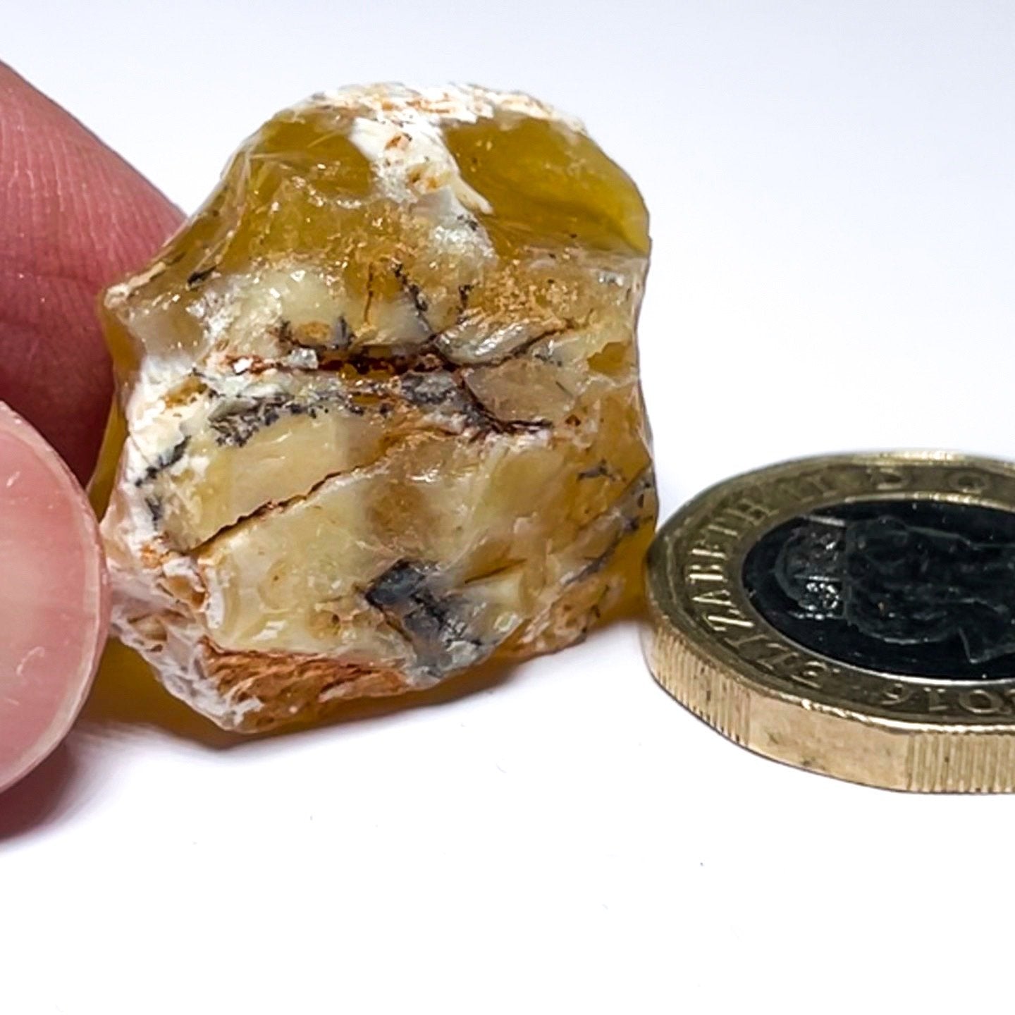 46.75Ct Opal Tanzania Untreated Unheated From A 1999 Deposit Chatoyant (Pearly Cats-Eye Effect)