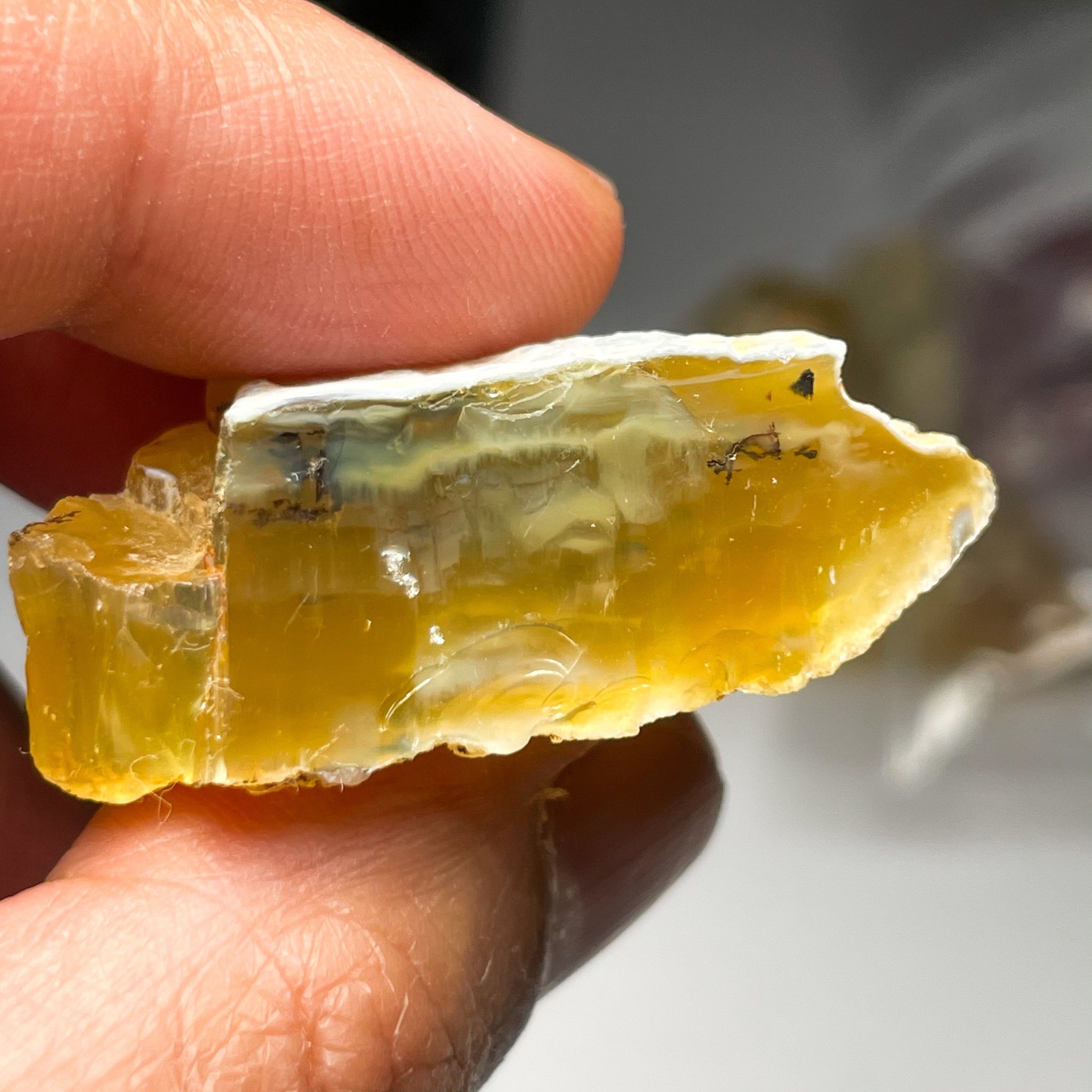 78.02Ct Opal Tanzania Untreated Unheated From A 1999 Deposit Chatoyant (Cats-Eye Effect)