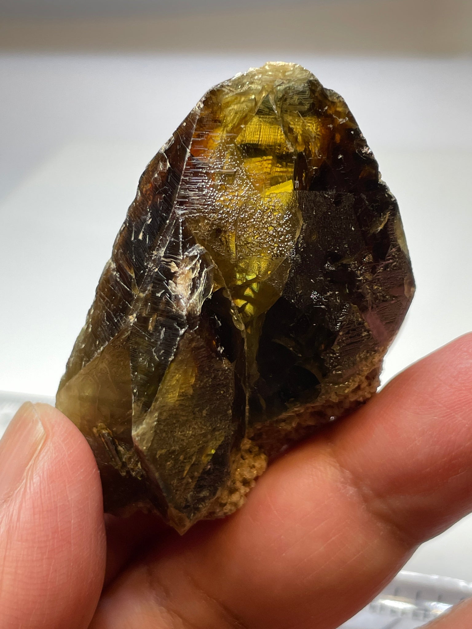 227.39Ct / 45.47Gm Tanzanian Sphene Crystal Untreated Unheated. 55.6 X 41.1 17.7Mm Very High End