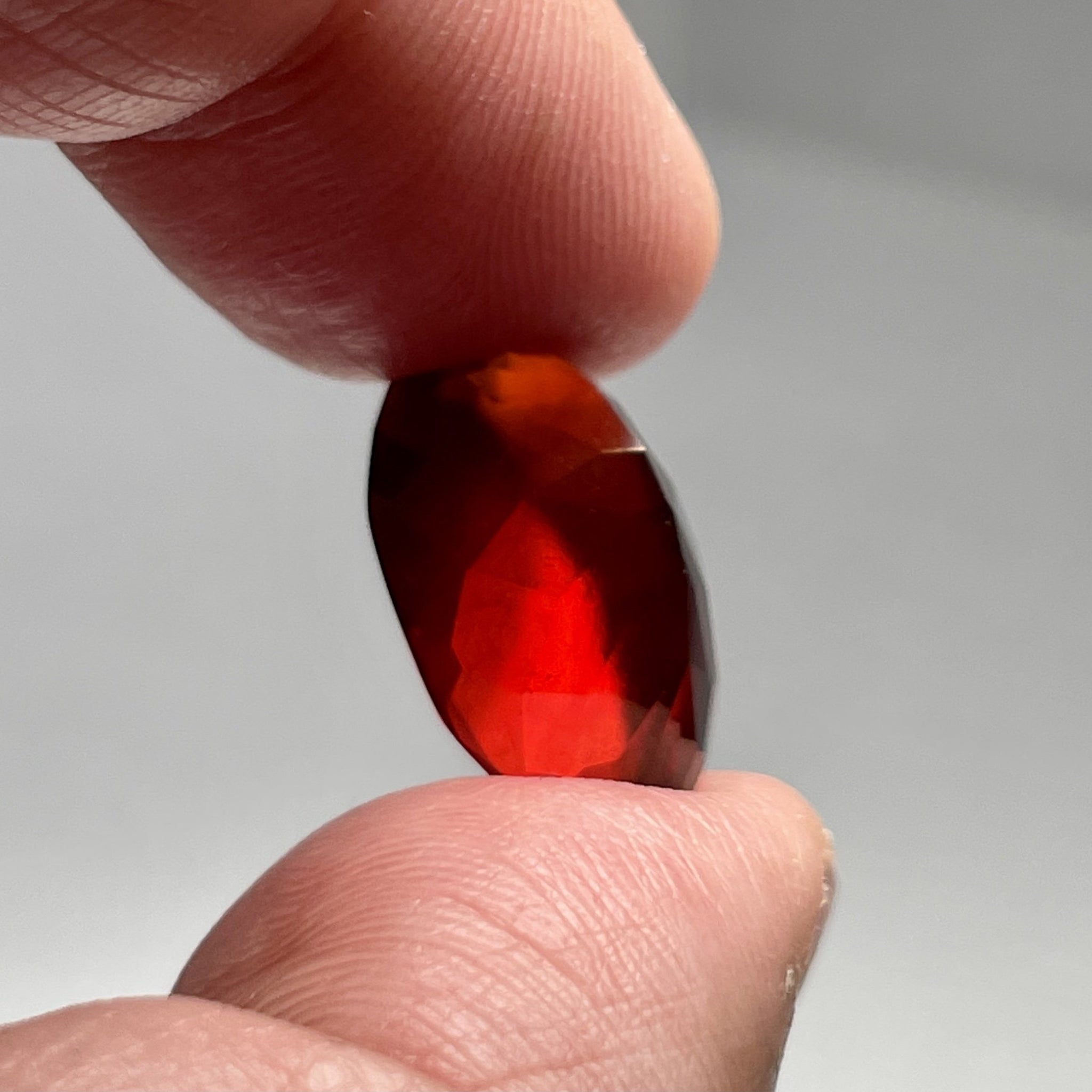 17.07Ct Hessonite Garnet Tanzania Untreated Unheated. 18 X 11.8 8.9 Mm. Use Either Side.