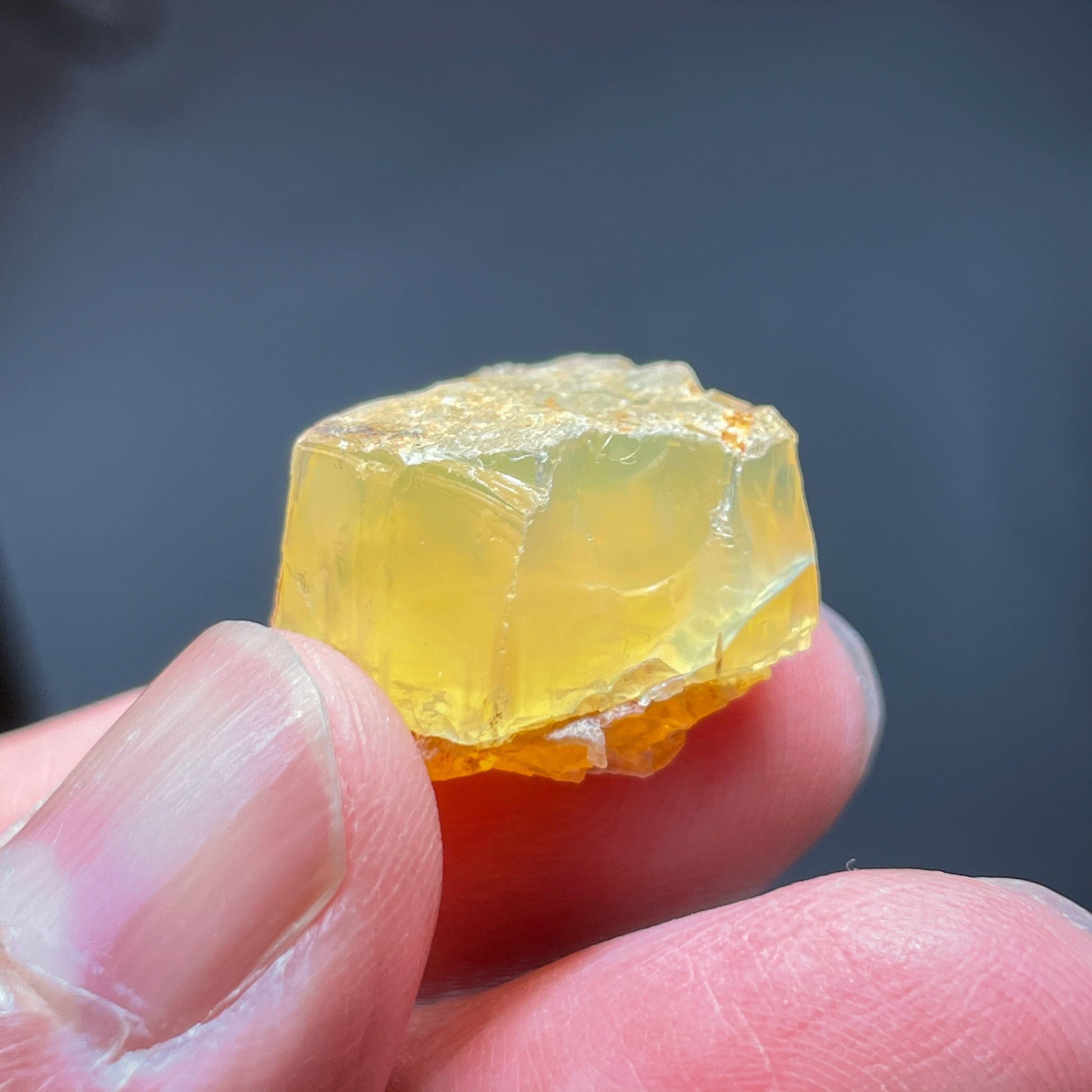 24.44Ct Opal Tanzania Untreated Unheated From A 1999 Deposit Chatoyant (White Pearly Cats-Eye