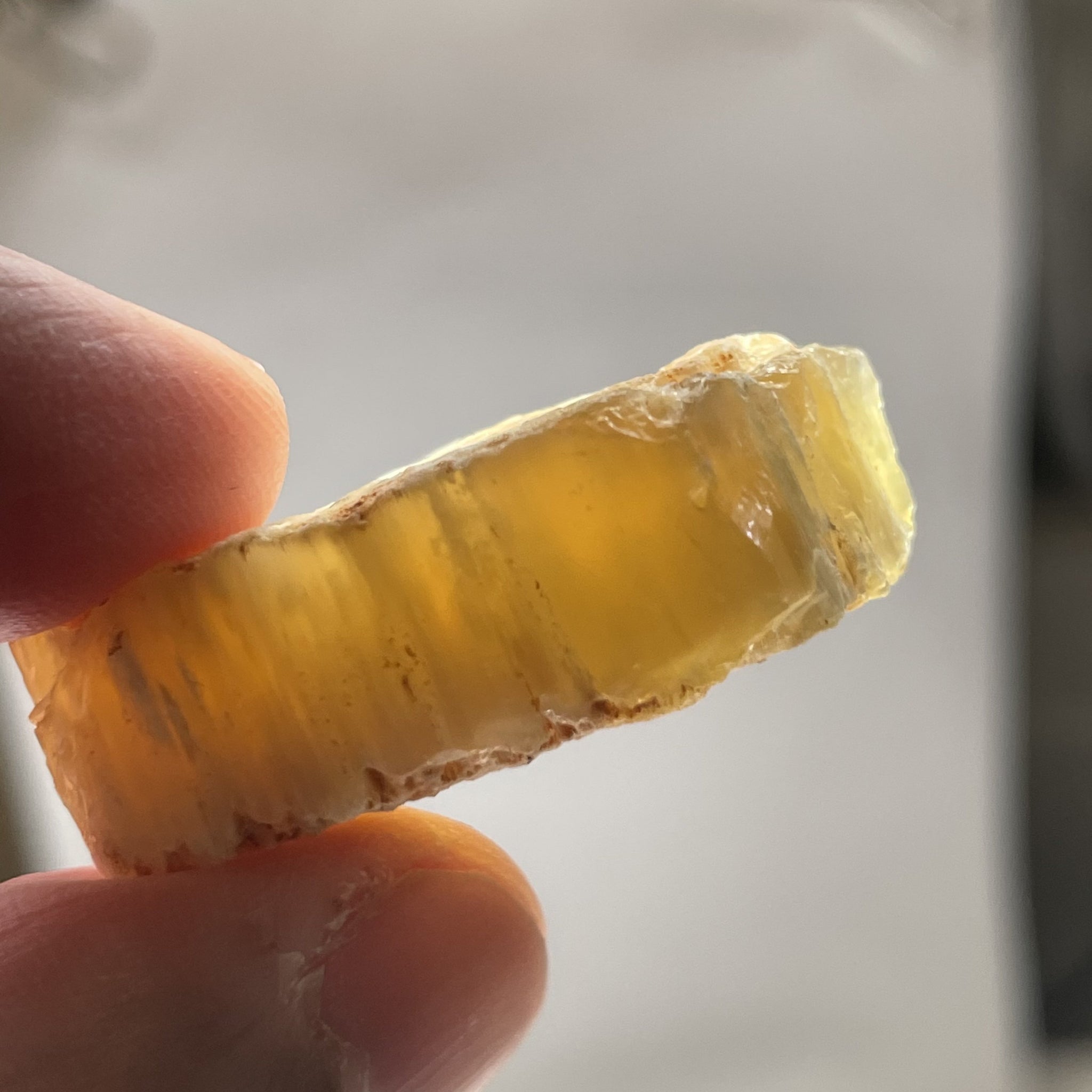 53.83Ct Opal Tanzania Untreated Unheated From A 1999 Deposit Chatoyant (Pearly Cats-Eye Effect)