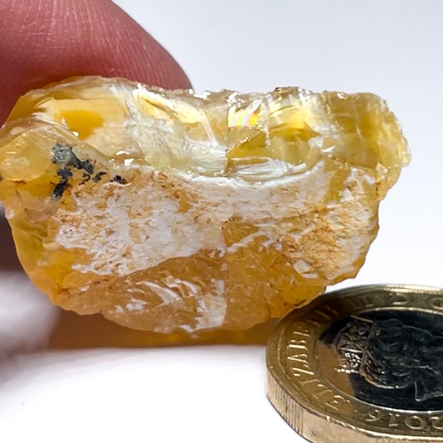 46.74Ct Opal Tanzania Untreated Unheated From A 1999 Deposit Chatoyant (Pearly Cats-Eye Effect)