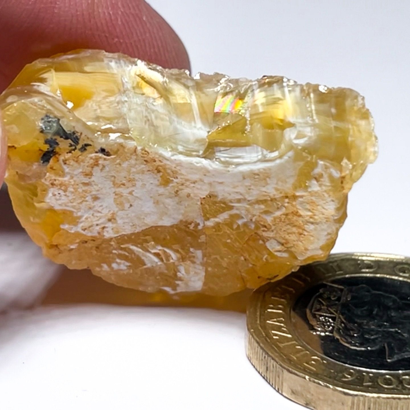 46.74Ct Opal Tanzania Untreated Unheated From A 1999 Deposit Chatoyant (Pearly Cats-Eye Effect)