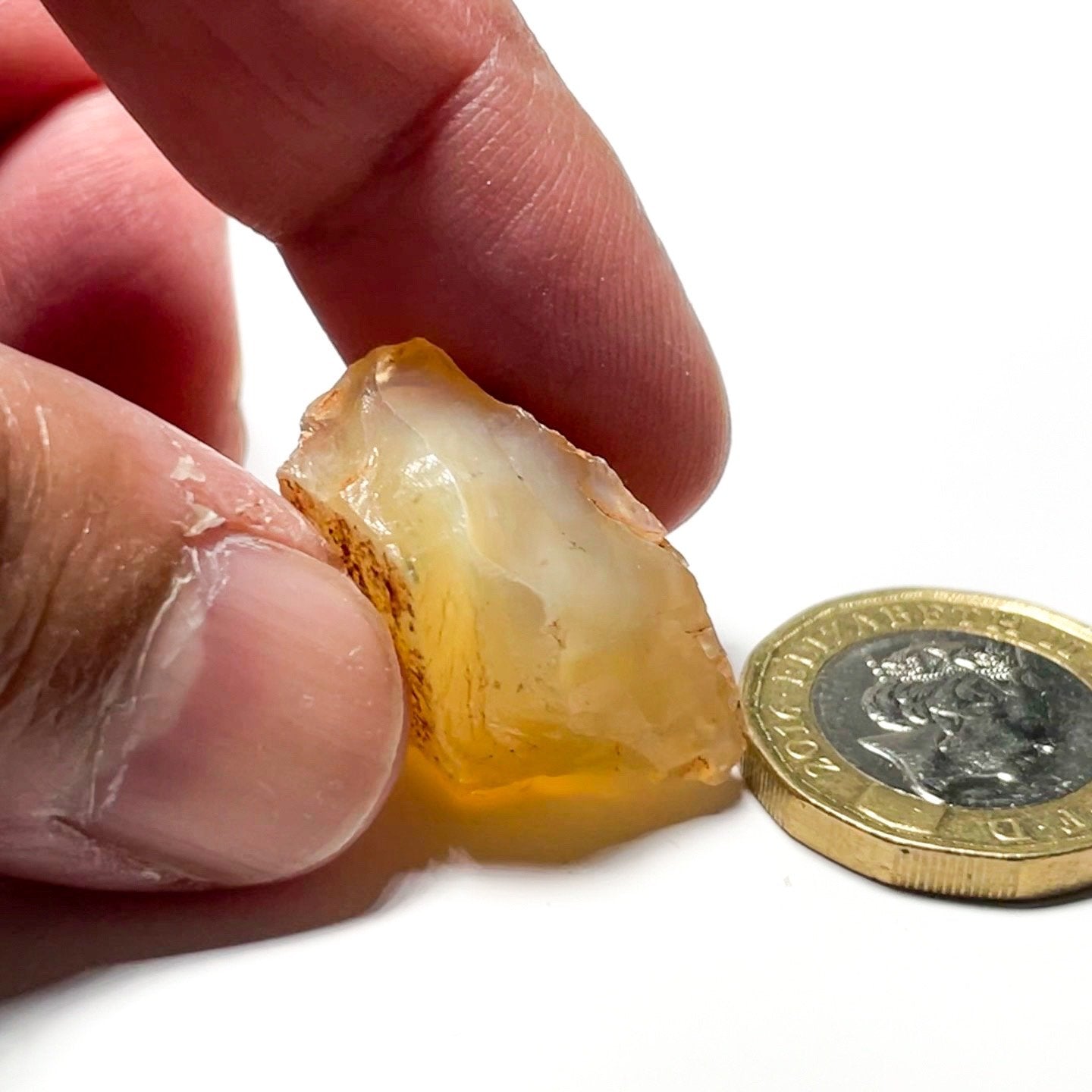 30.77Ct Opal Tanzania Untreated Unheated From A 1999 Deposit Chatoyant (Pearly Cats-Eye Effect)