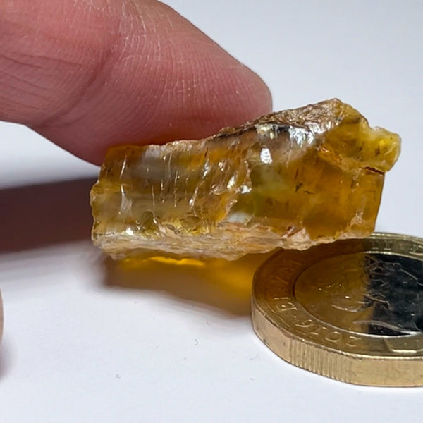 40.71Ct Opal Tanzania Untreated Unheated From A 1999 Deposit Chatoyant (Pearly Cats-Eye Effect)