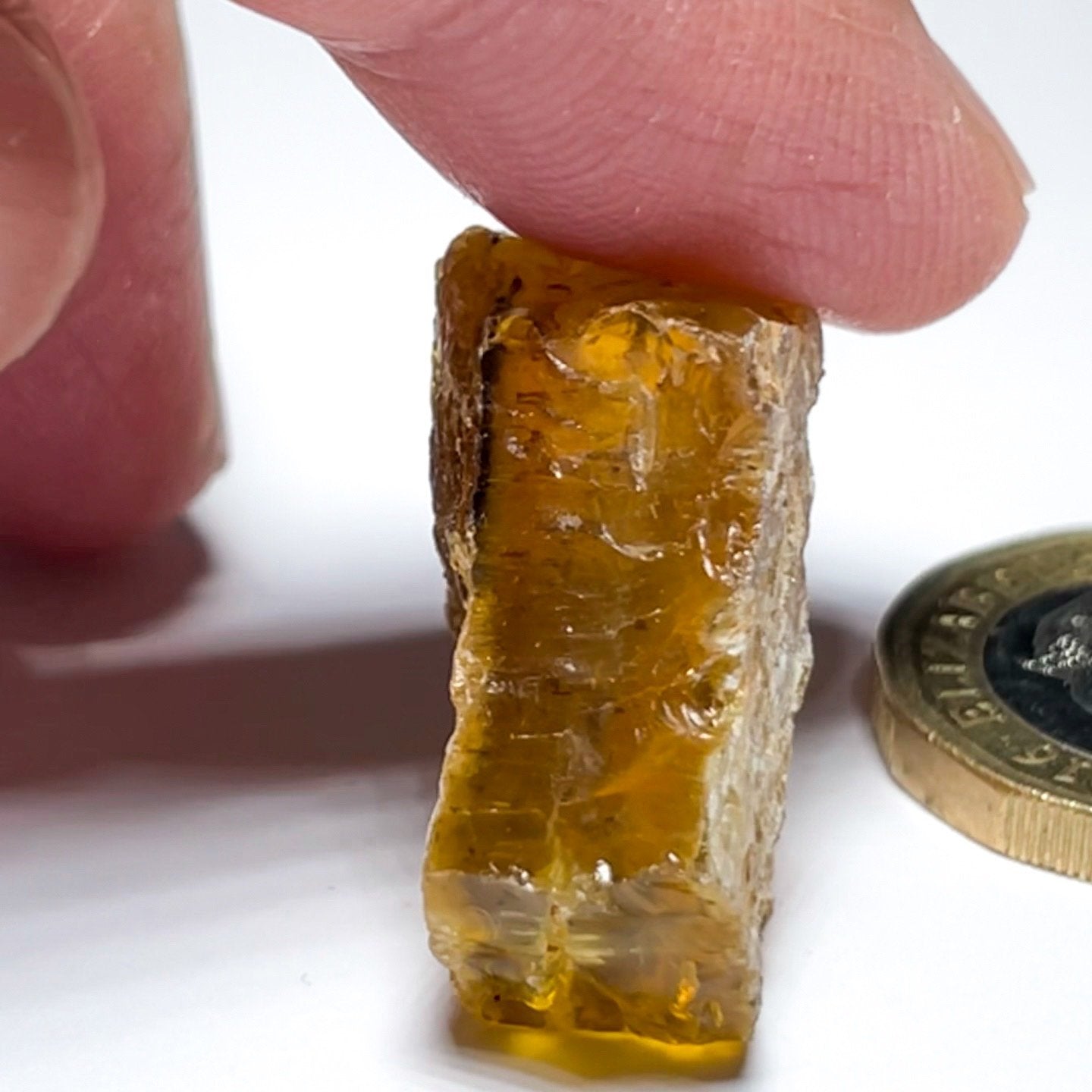 40.71Ct Opal Tanzania Untreated Unheated From A 1999 Deposit Chatoyant (Pearly Cats-Eye Effect)