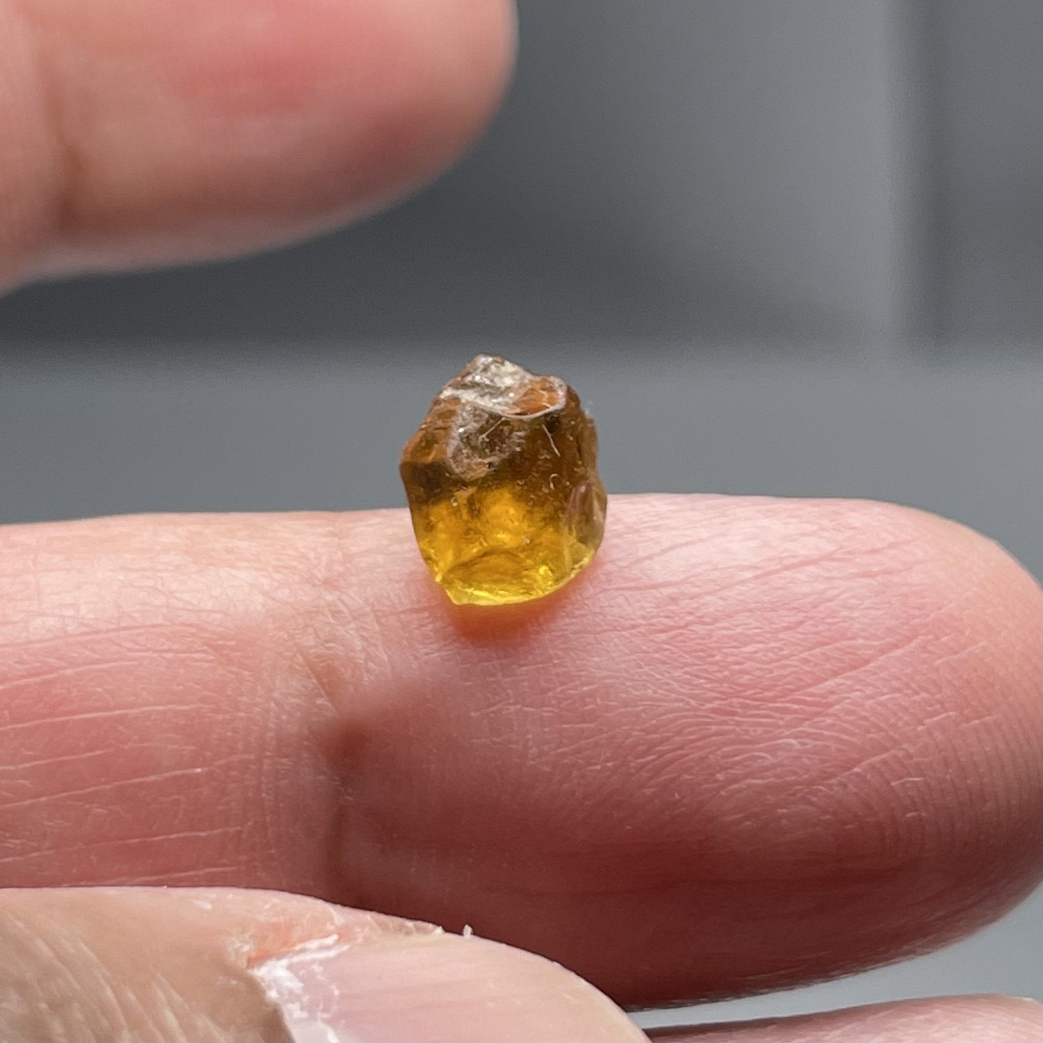 2.37Ct Tourmaline Tanzania Vs(Very Tiny Black Spot Inside) Unheated Untreated.