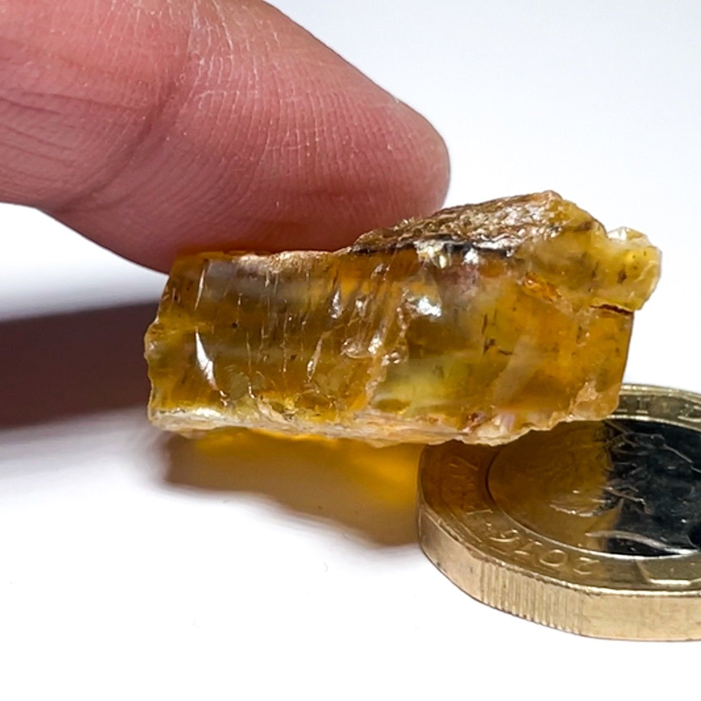 40.71Ct Opal Tanzania Untreated Unheated From A 1999 Deposit Chatoyant (Pearly Cats-Eye Effect)