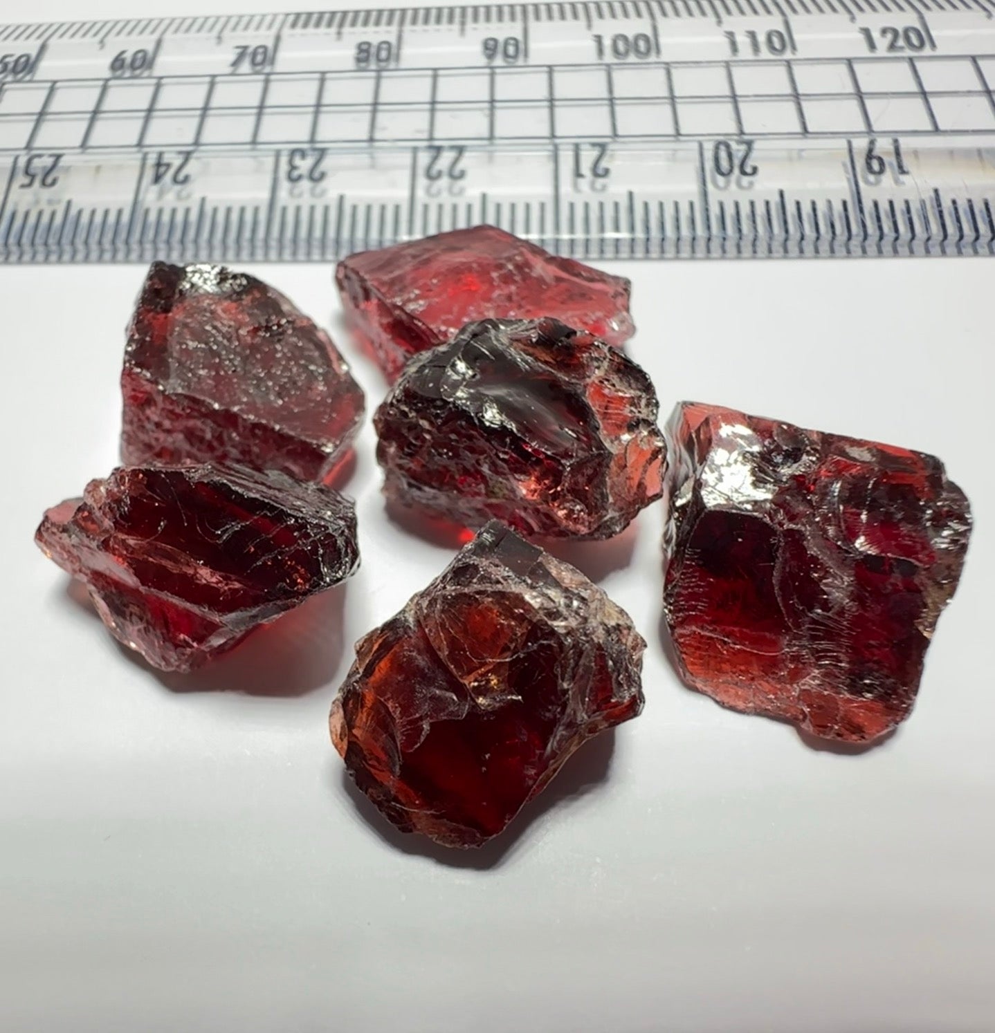 86.12Ct Red Garnet Lot 11.19Ct - 16.13Ct Clean With Slight Inclusions On The Outside
