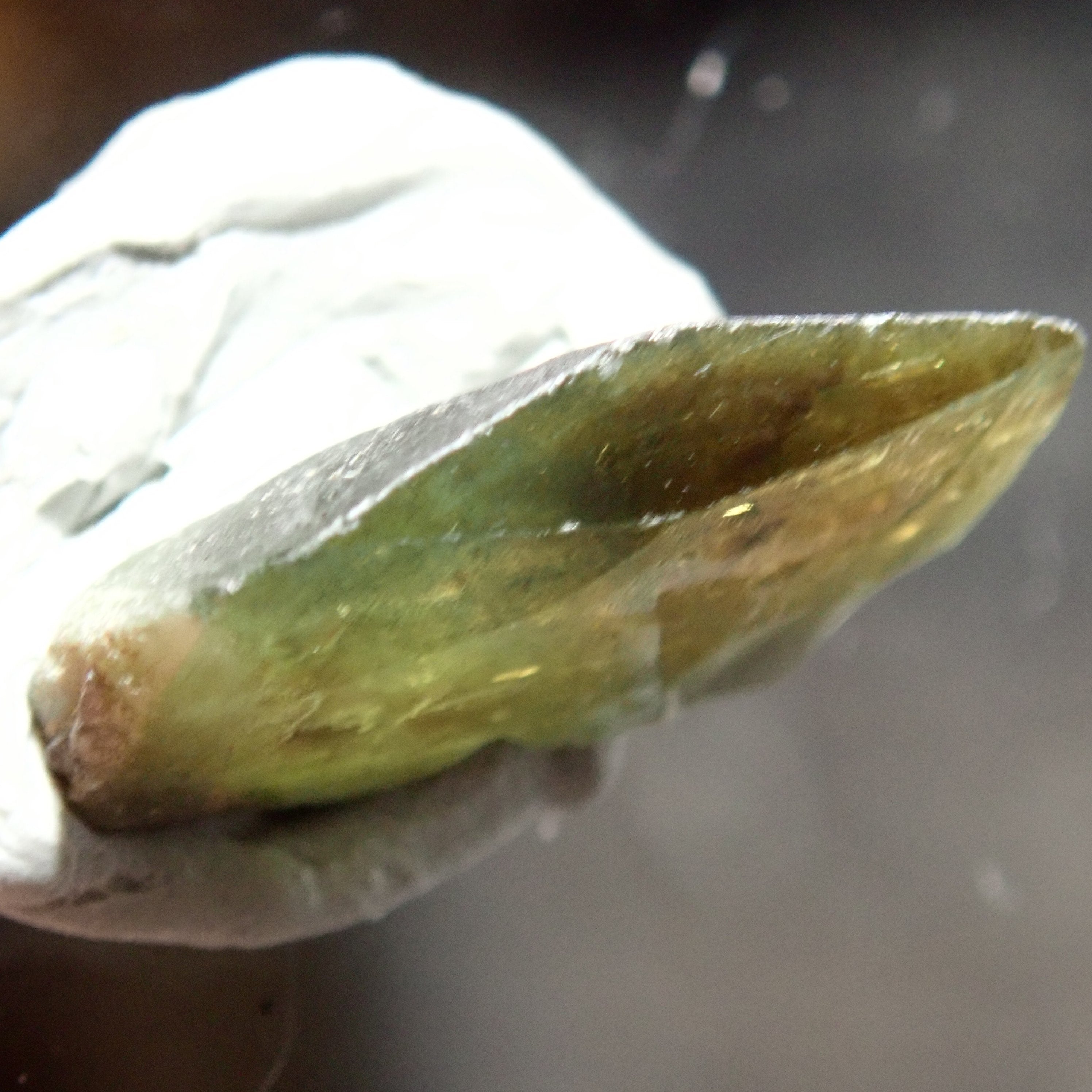 8.87Ct Chrome Sphene Crystal Tanzania Very Rare Faceting Grade