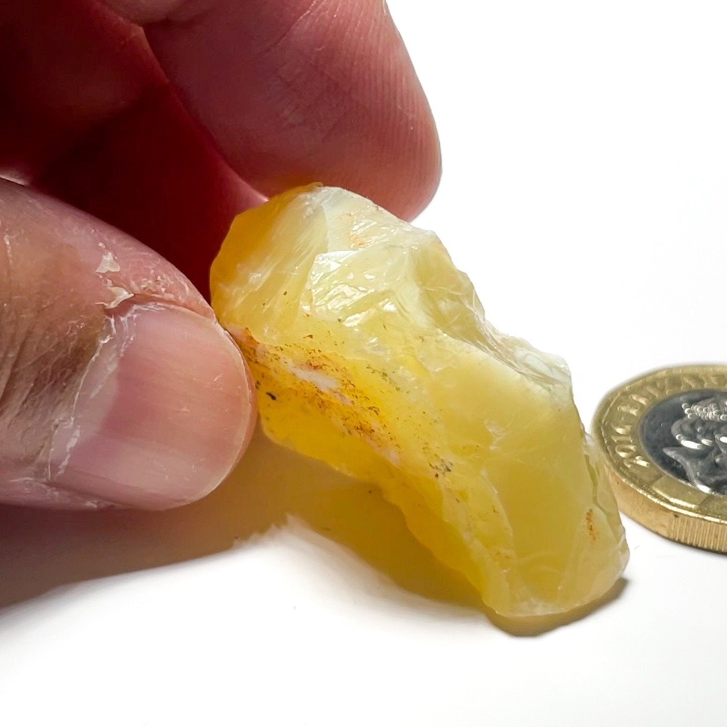 66.93Ct Opal Tanzania Untreated Unheated From A 1999 Deposit Chatoyant (Pearly Cats-Eye Effect)