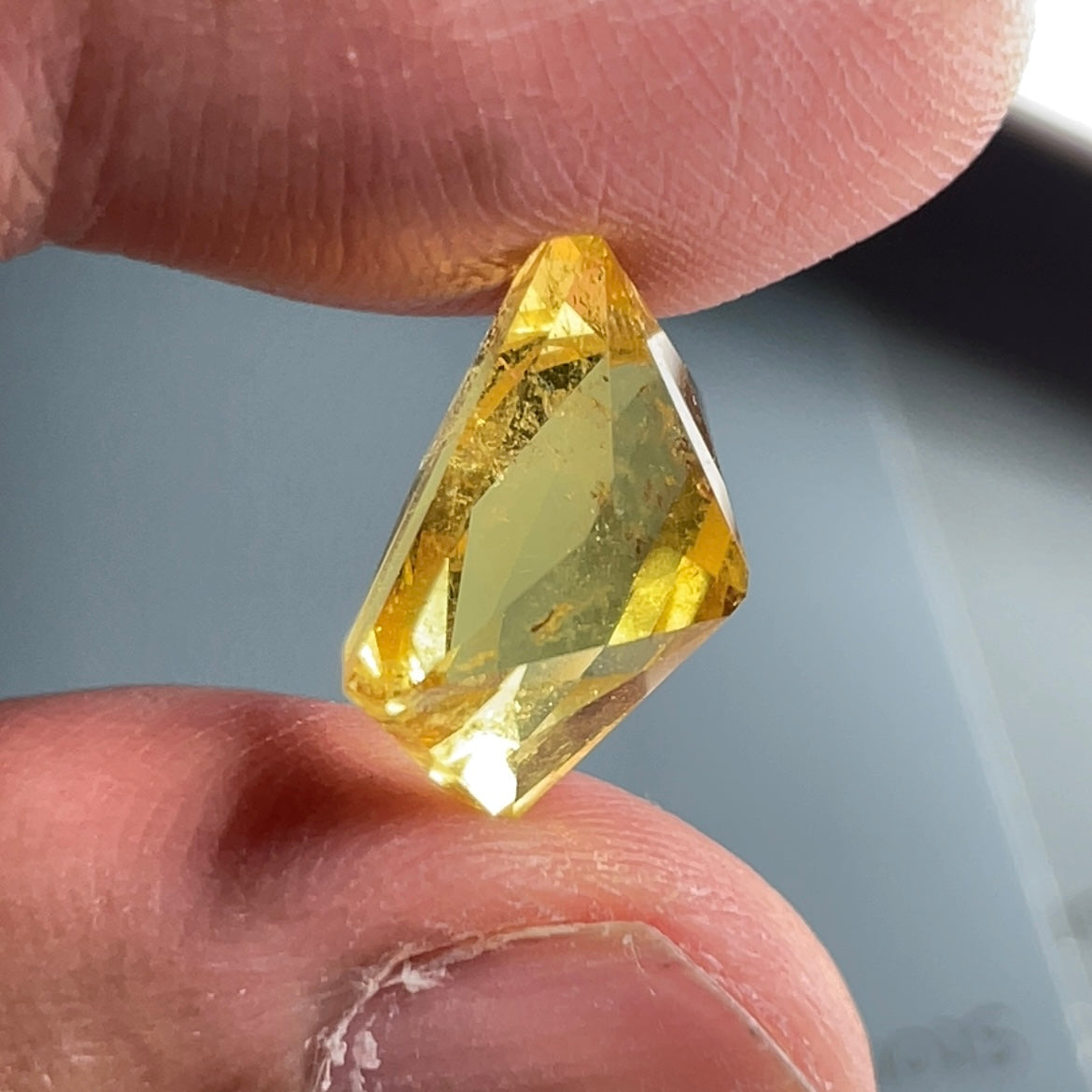 8.035Ct Vivid Intense Yellow Golden Danburite Tanzania Untreated Unheated. Slightly Included. Super