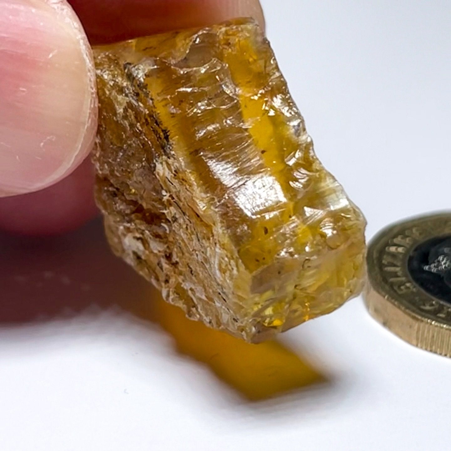 40.71Ct Opal Tanzania Untreated Unheated From A 1999 Deposit Chatoyant (Pearly Cats-Eye Effect)