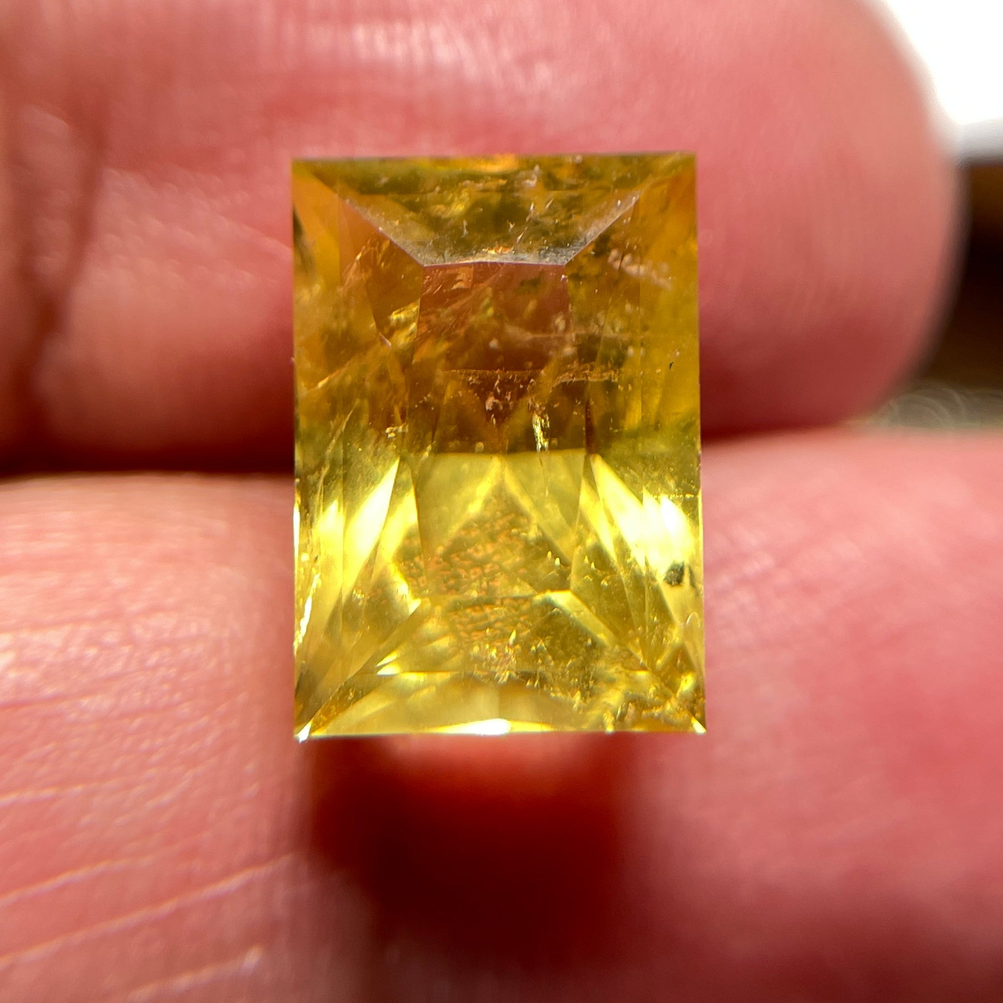 8.035Ct Vivid Intense Yellow Golden Danburite Tanzania Untreated Unheated. Slightly Included. Super