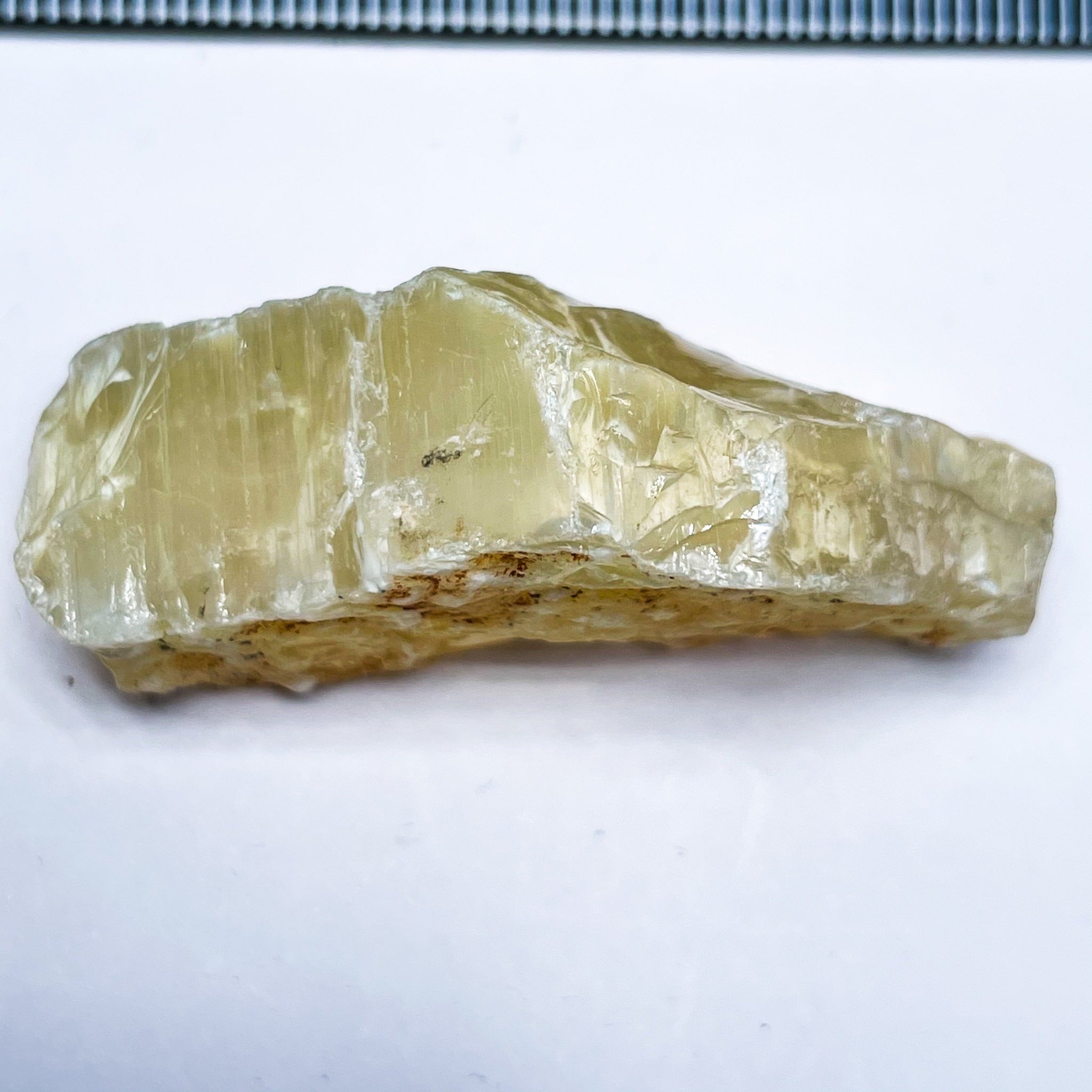 70.82Ct Opal Tanzania Untreated Unheated From A 1999 Deposit Chatoyant (Cats-Eye Effect)